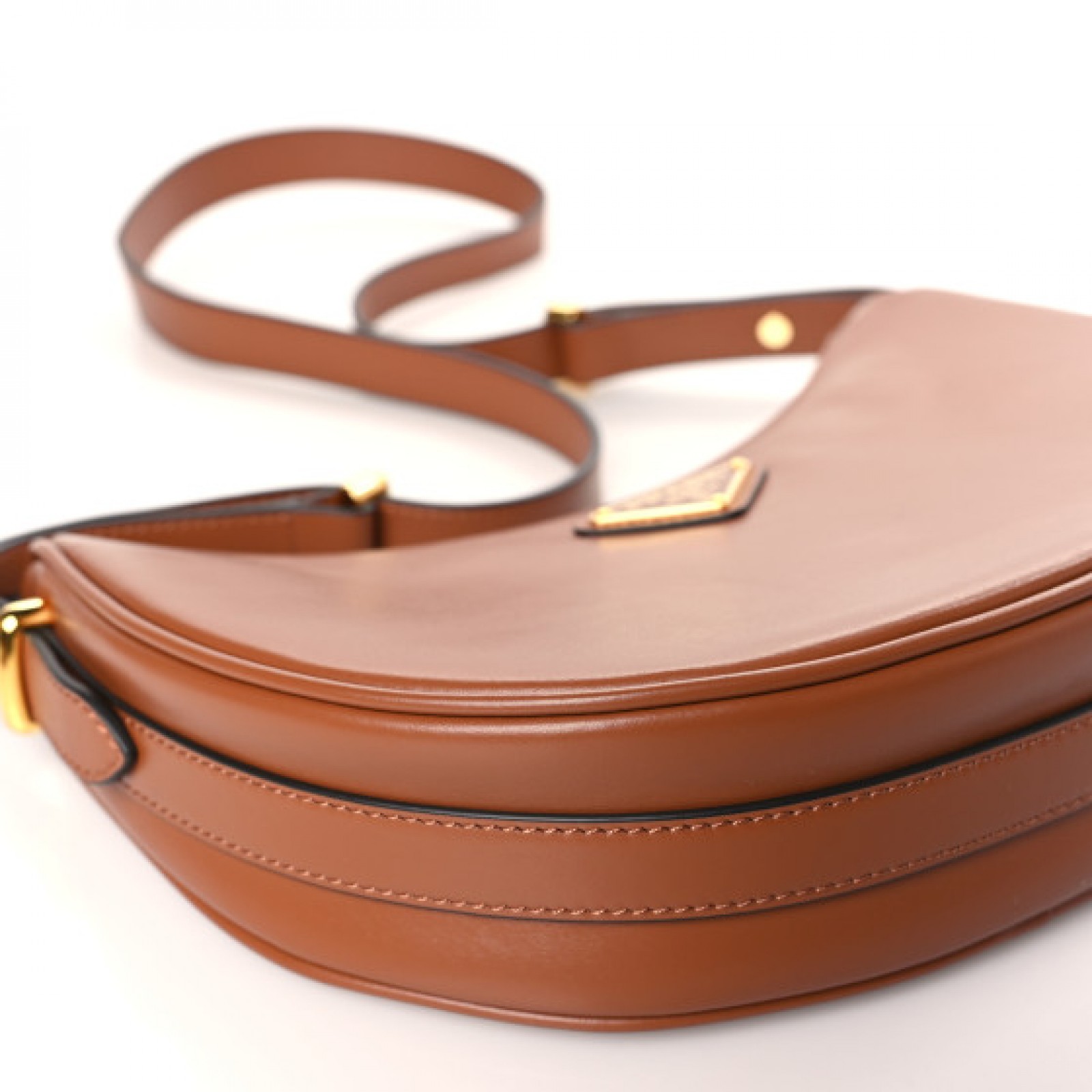 Arqué Leather Shoulder Bag