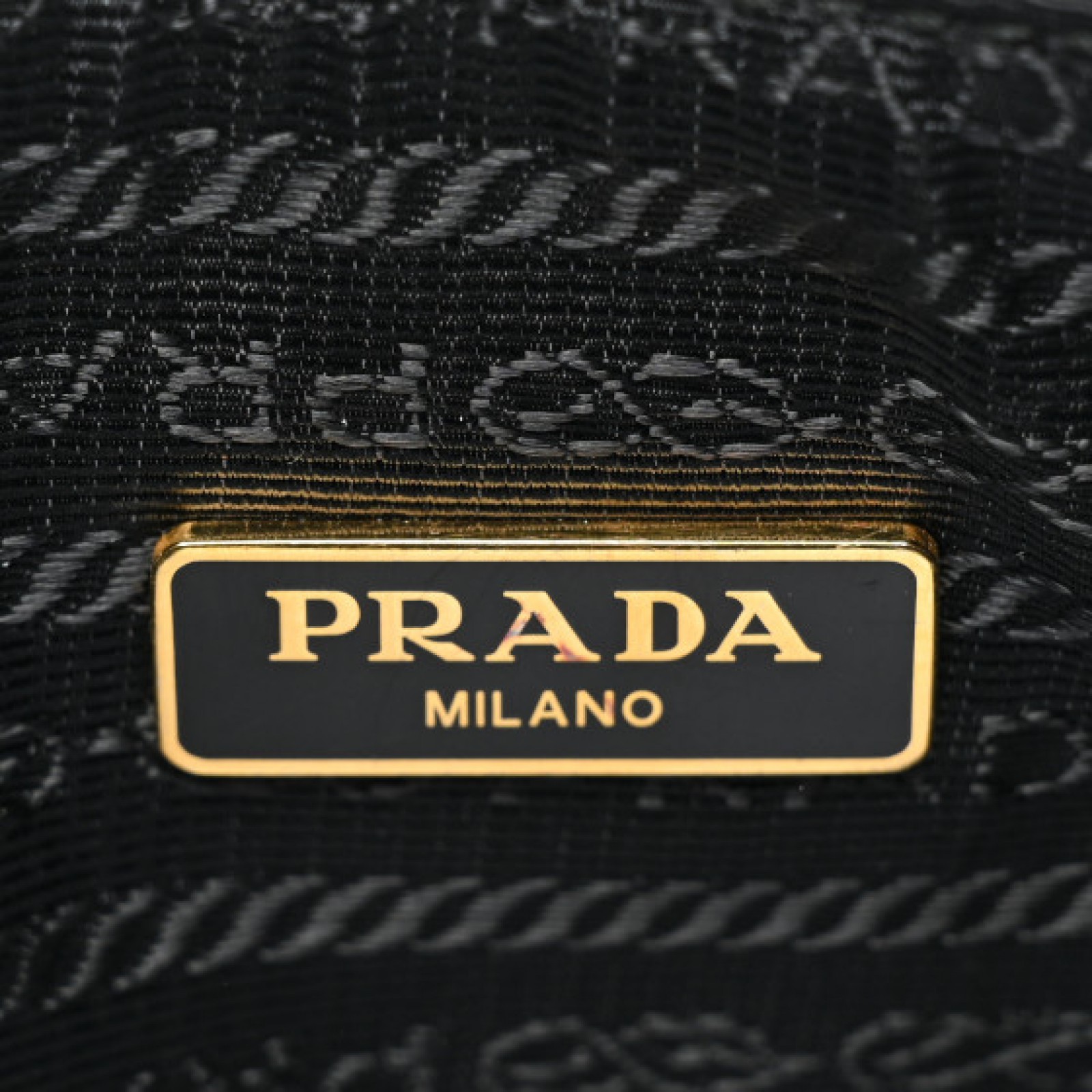 Re-Edition 2005 Saffiano Leather Bag