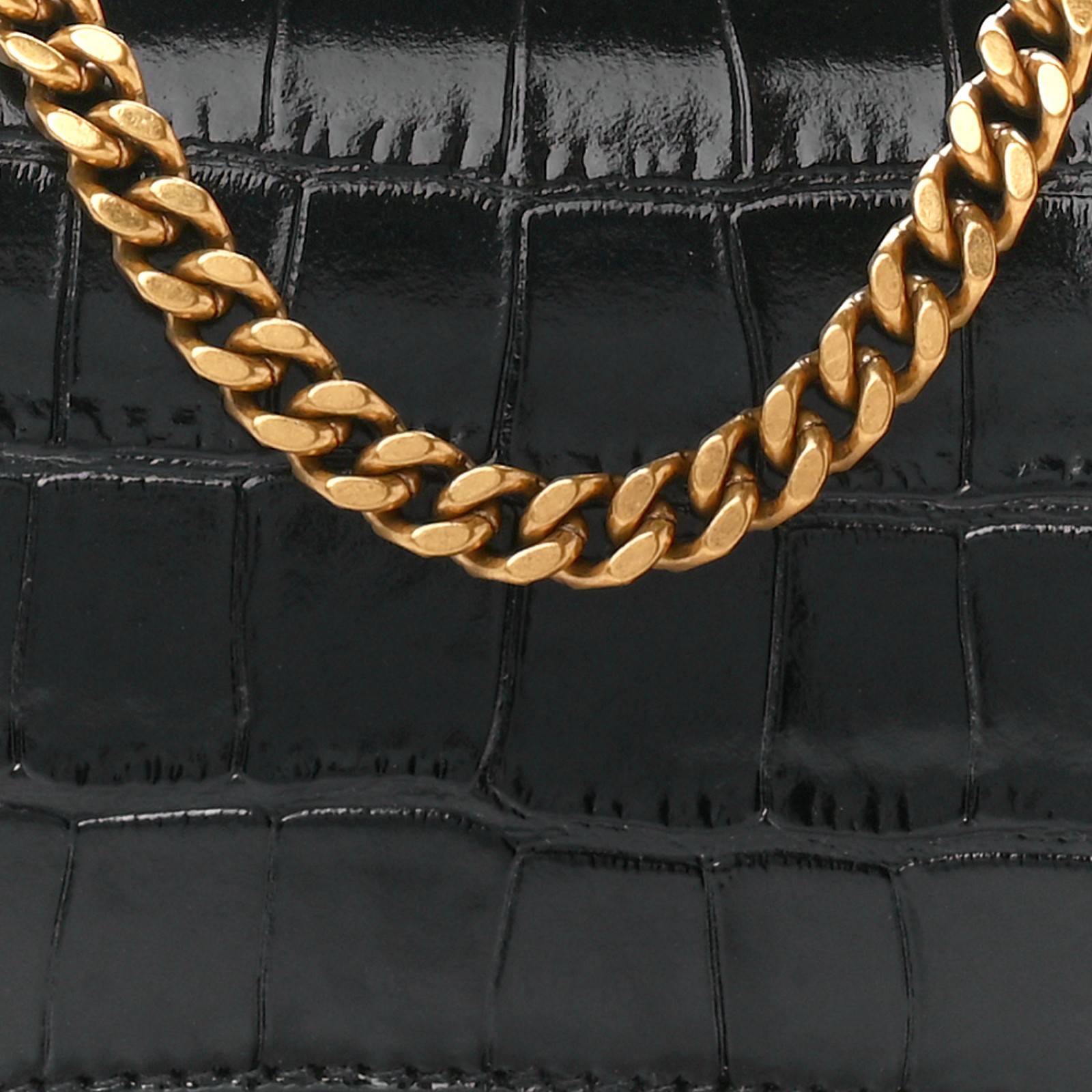 HOURGLASS WALLET ON CHAIN CROCODILE EMBOSSED