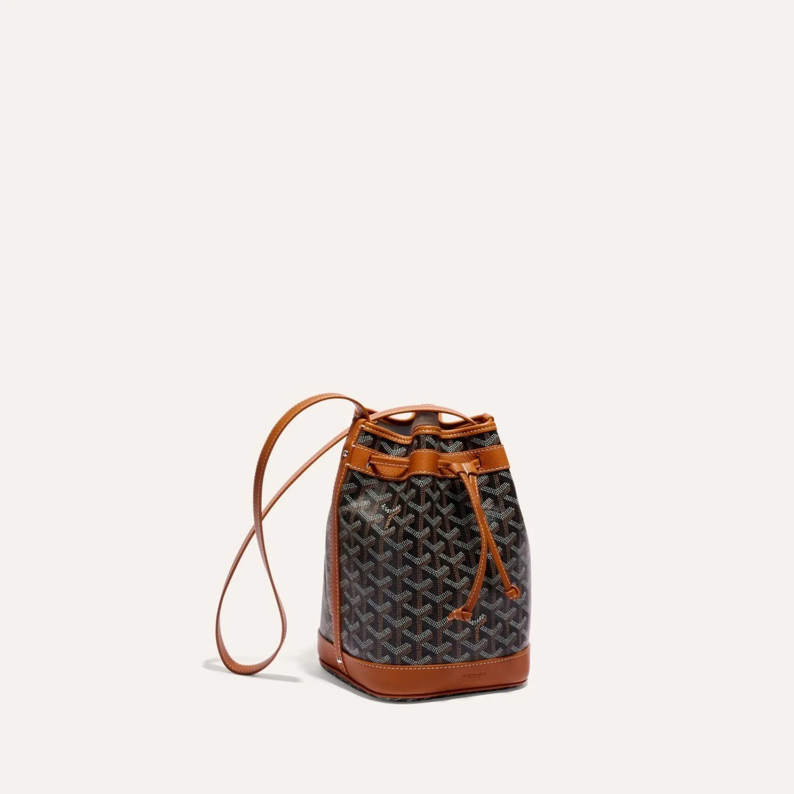 Petit Flot Bucket Bag