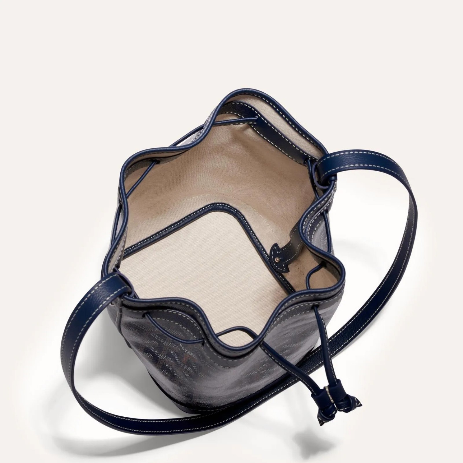 Petit Flot Bucket Bag