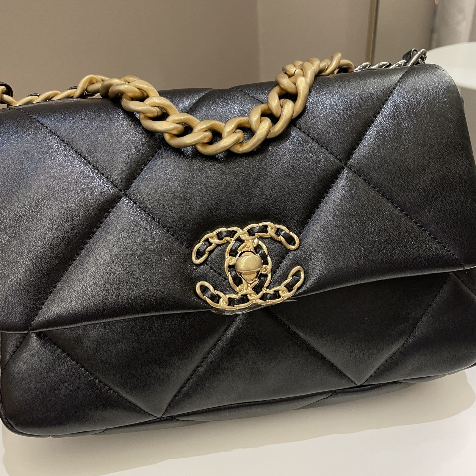 CHANEL SMALL 19 FLAP BAG