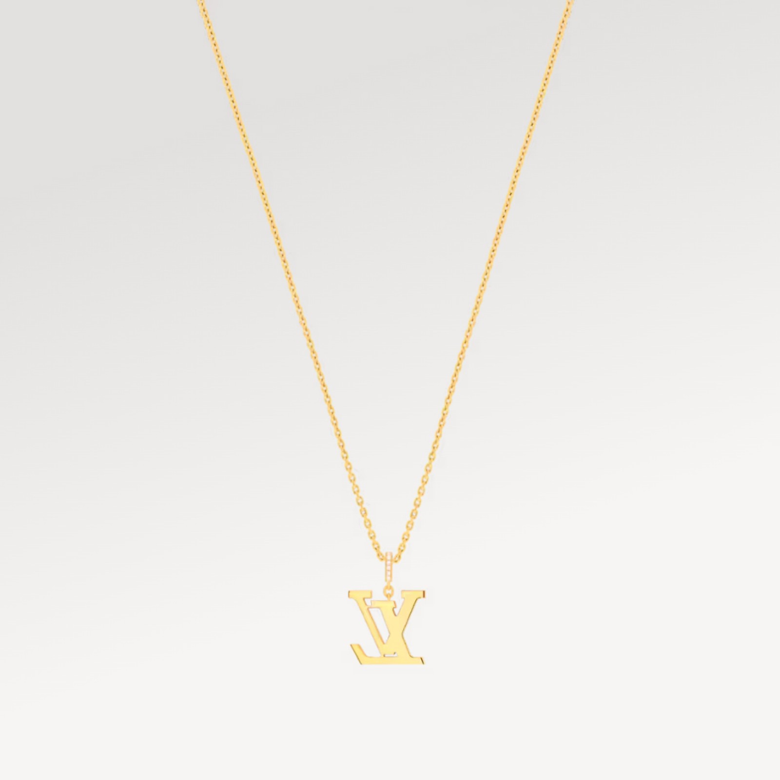 LV Medium Pendant, Yellow Gold And Diamonds