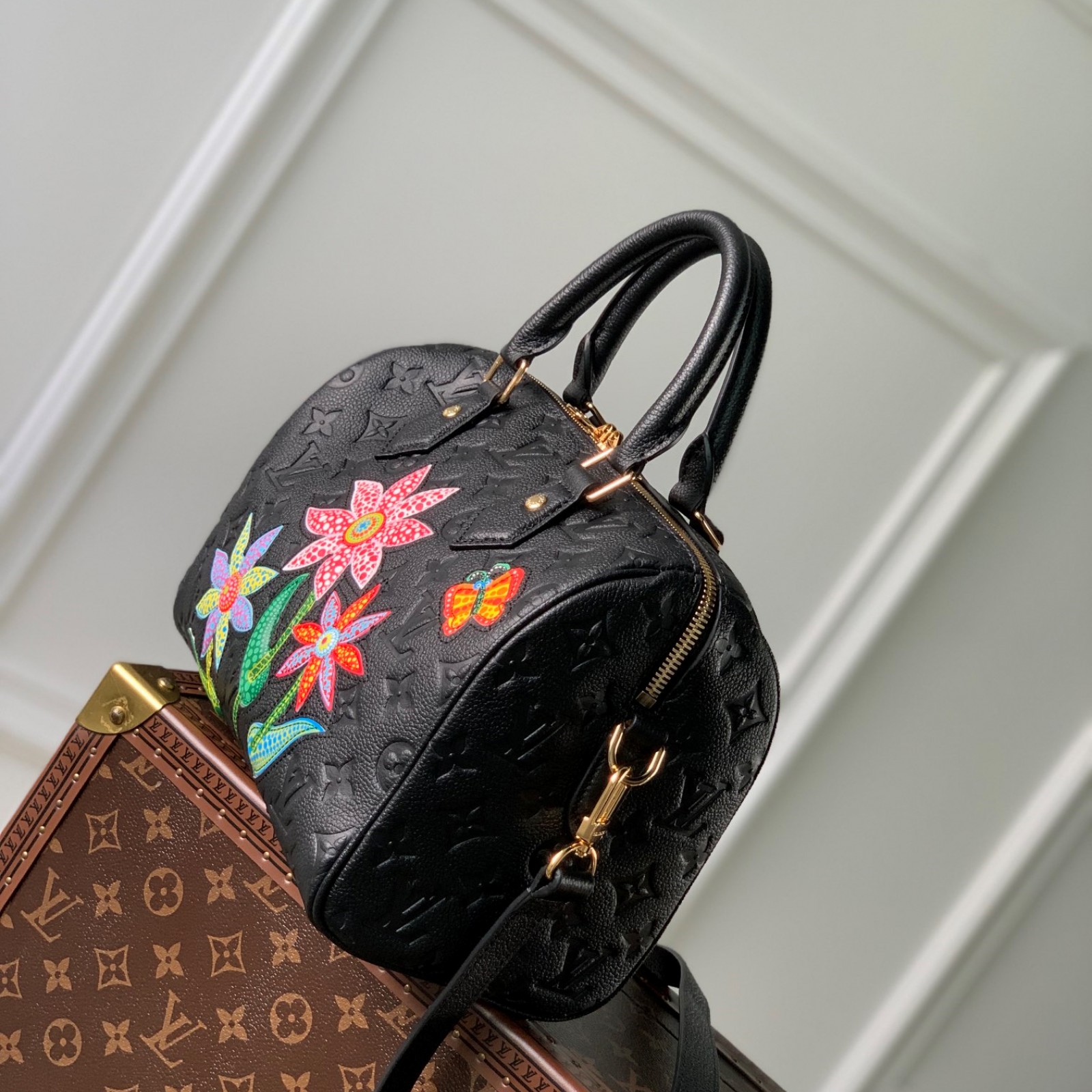 LV x YK Speedy Bandoulière 25