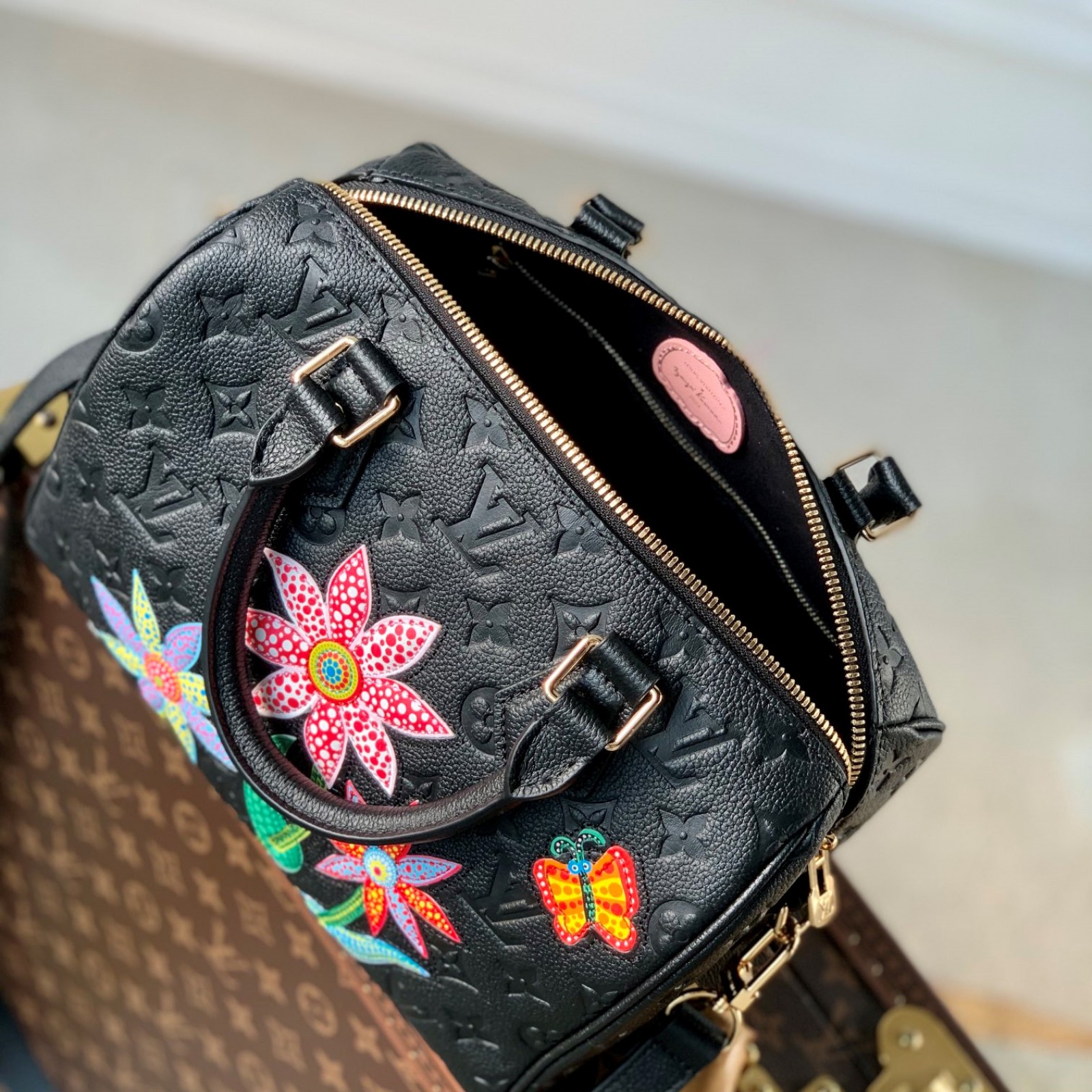 LV x YK Speedy Bandoulière 25