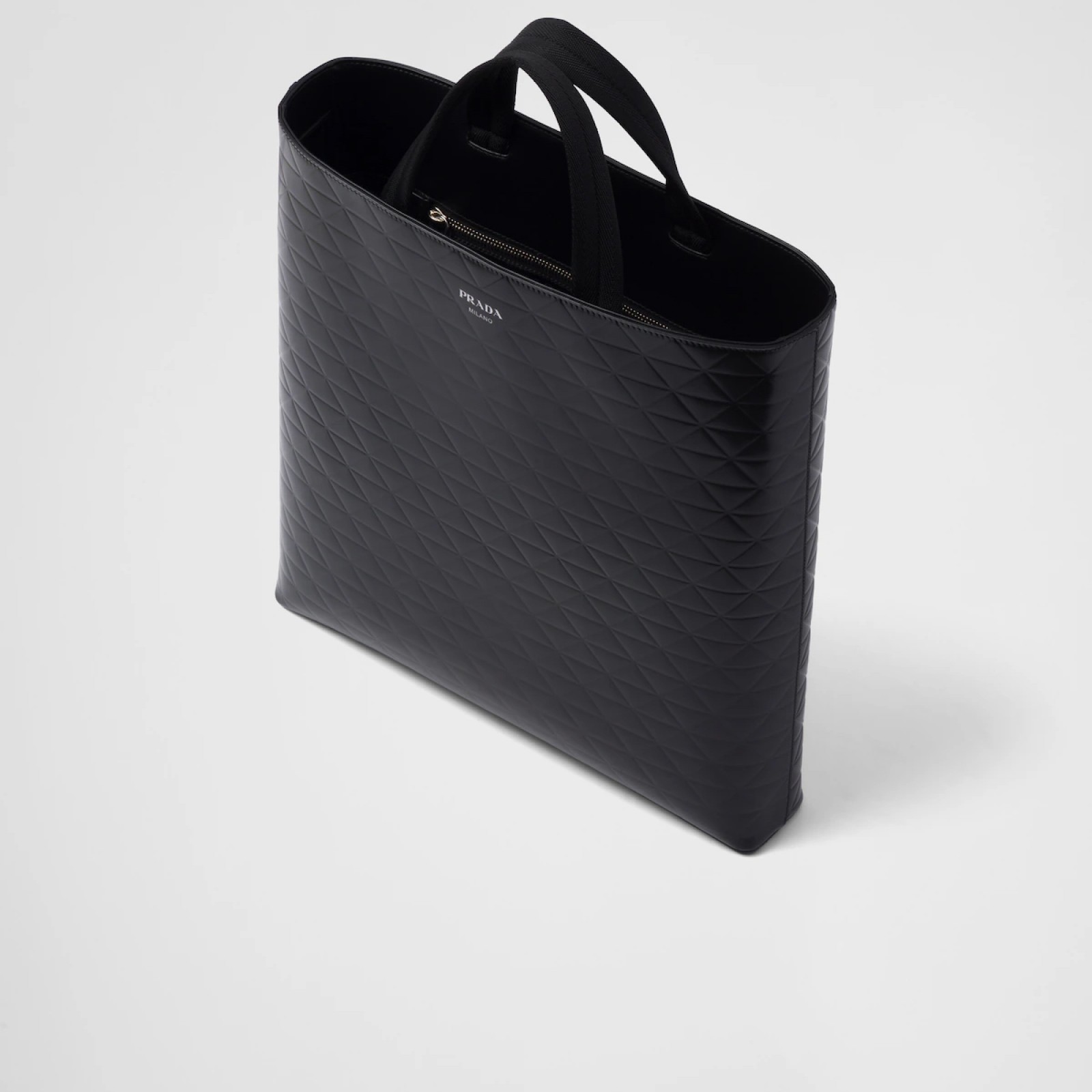 Brushed leather tote bag with water bottle