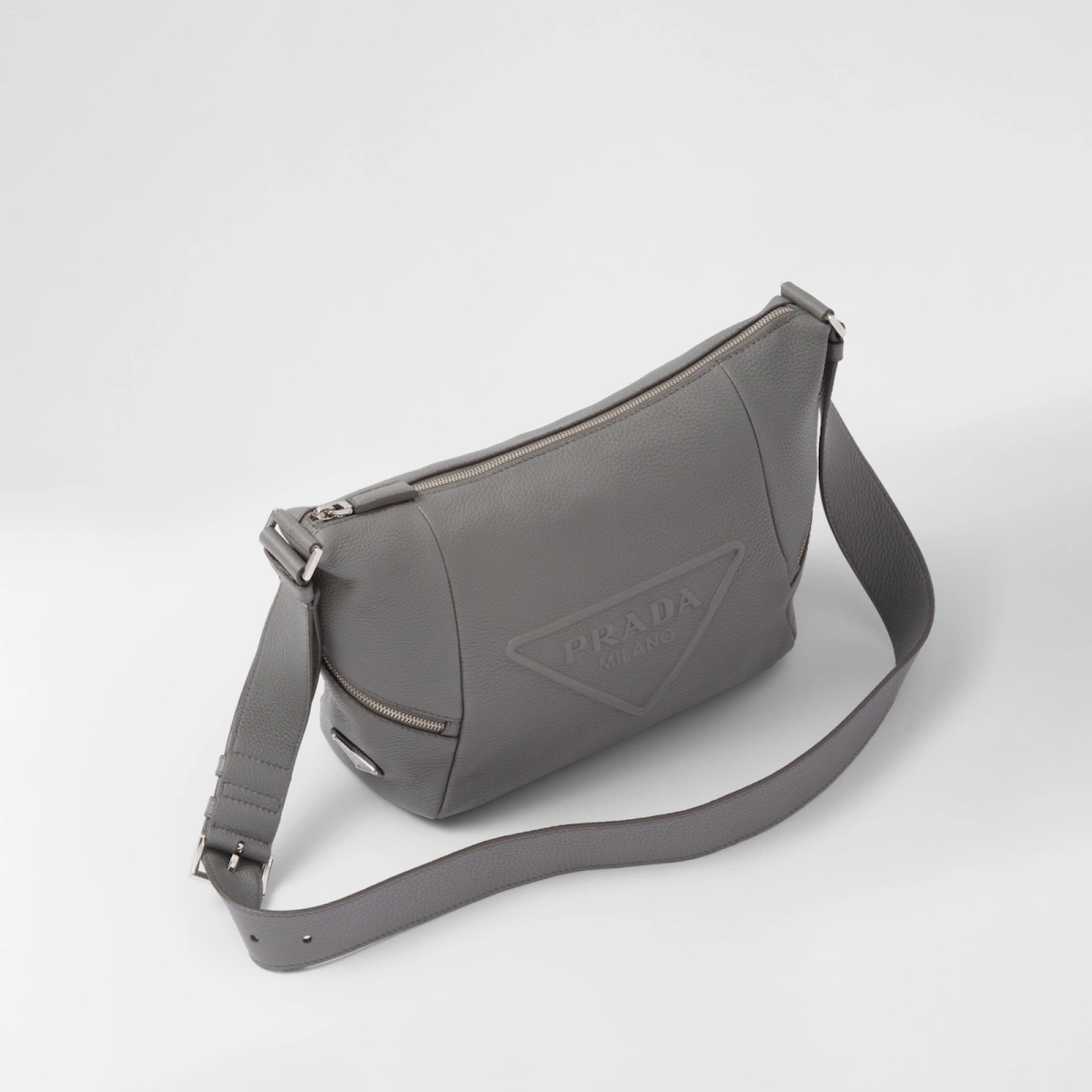Leather bag with shoulder strap