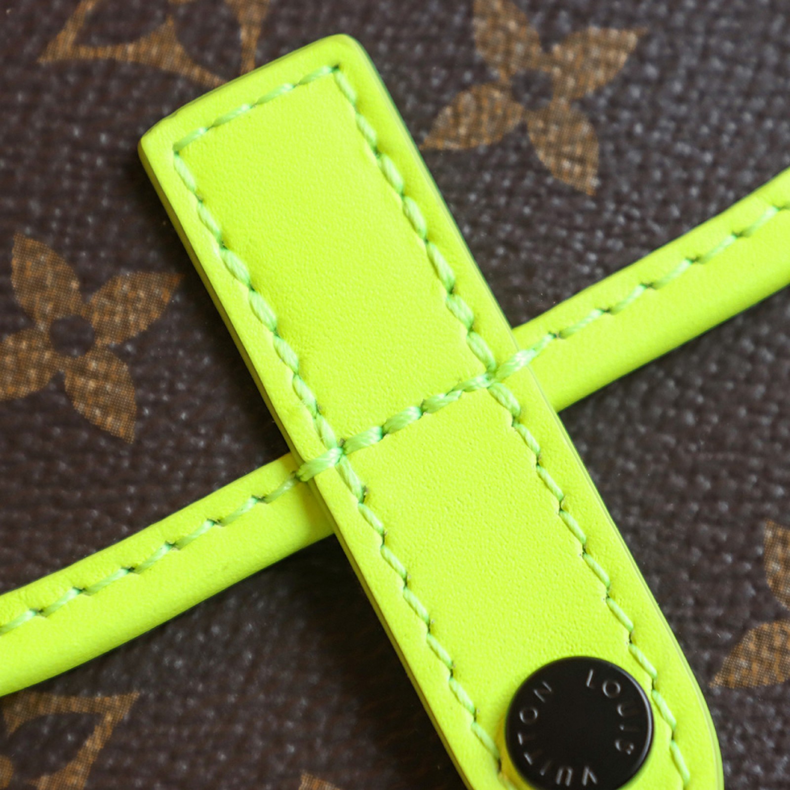 Christopher Wearable Wallet