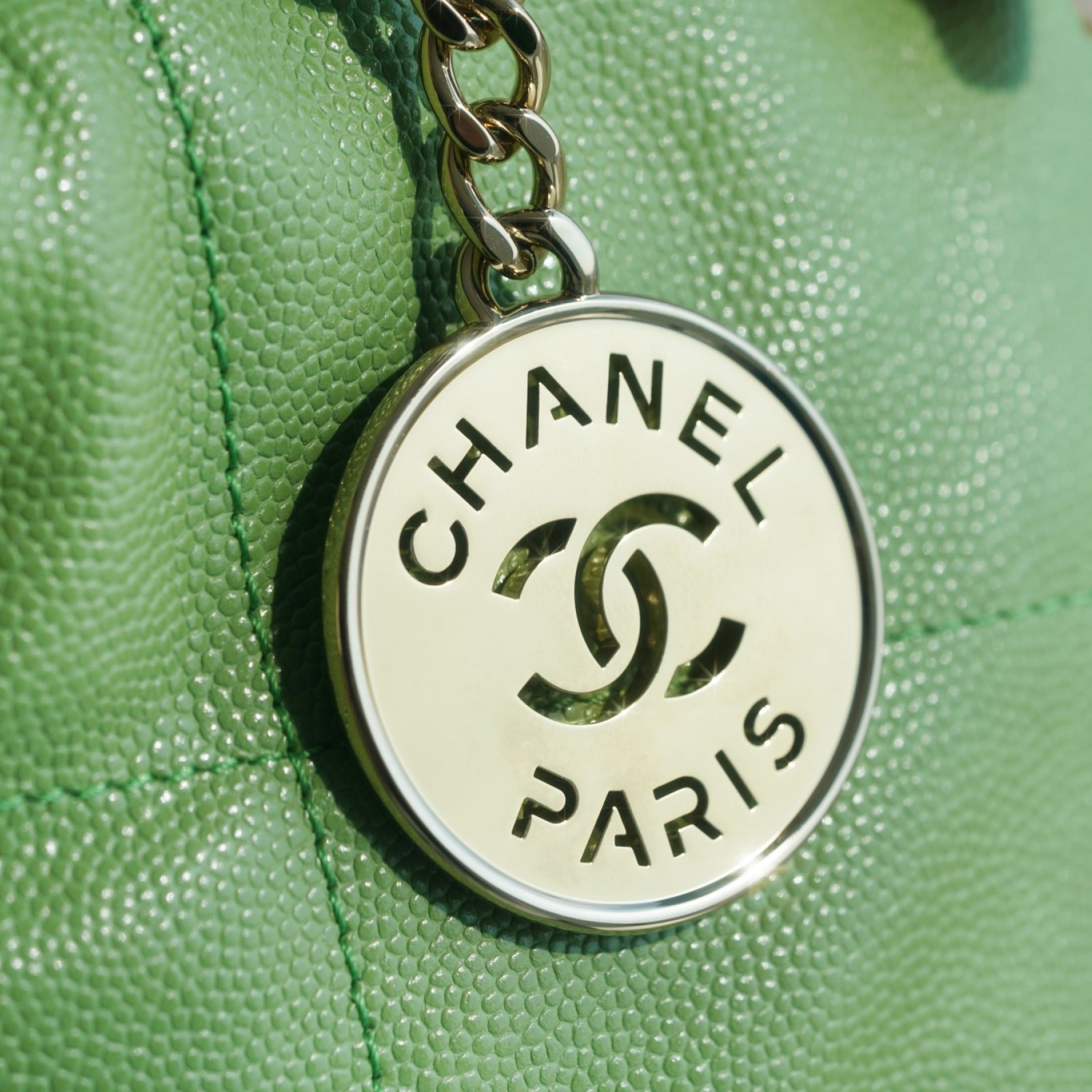 CHANEL 22 SMALL BAG