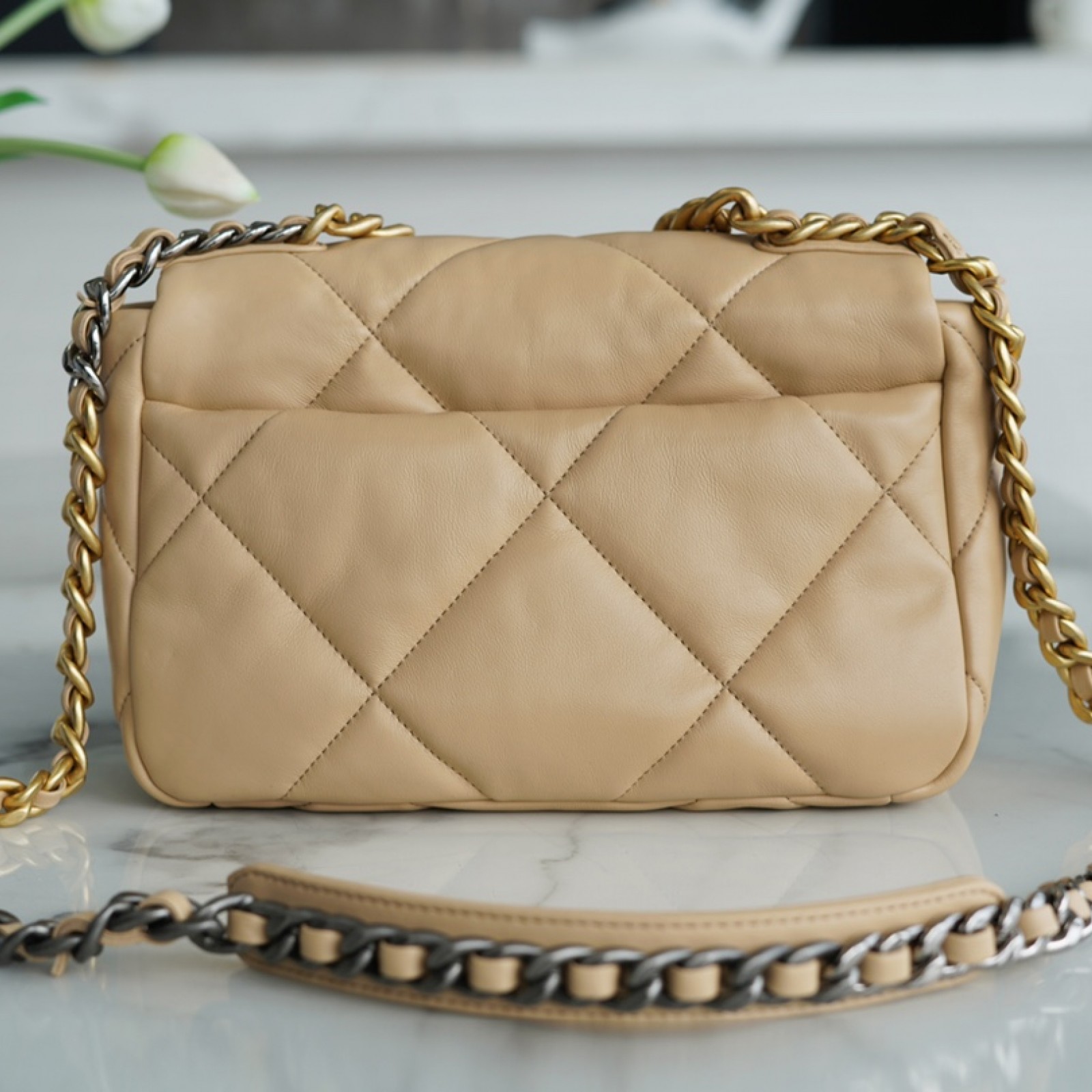 CHANEL SMALL 19 FLAP BAG 