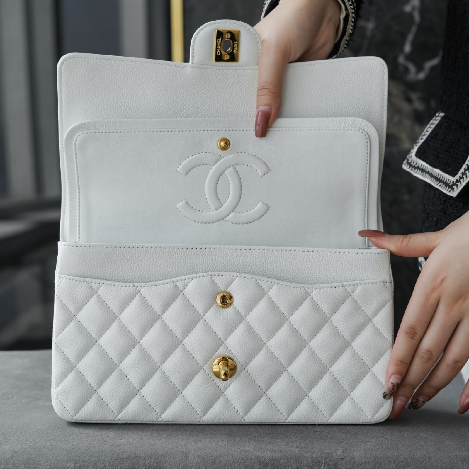 CHANEL MEDIUM DOUBLE FLAP BAG