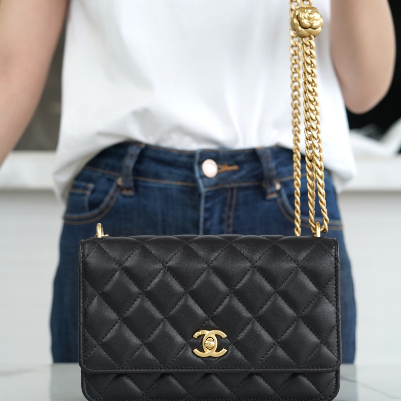 CHANEL SWEET CAMELLIA WALLET ON CHAIN BAG