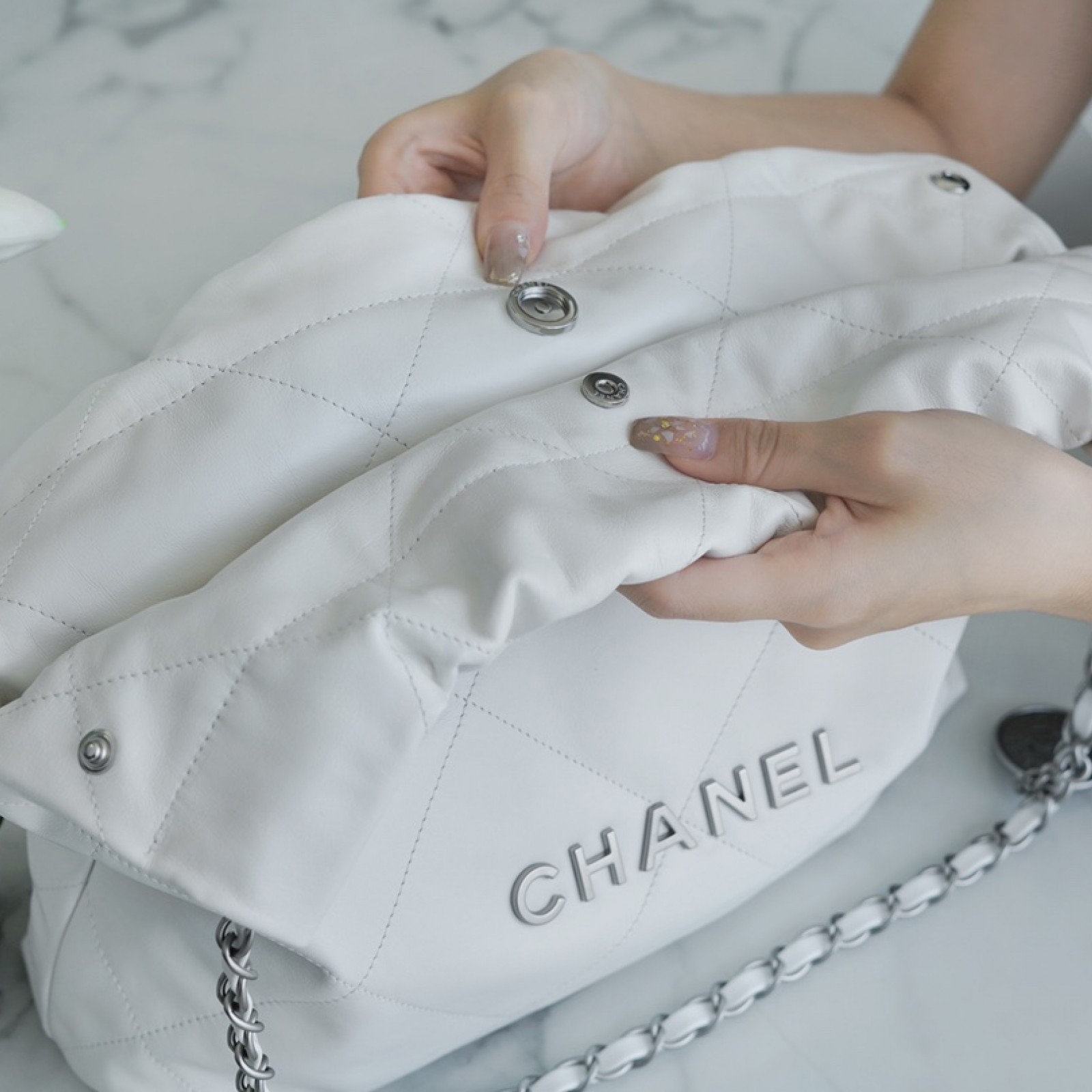 CHANEL 22 SMALL BAG