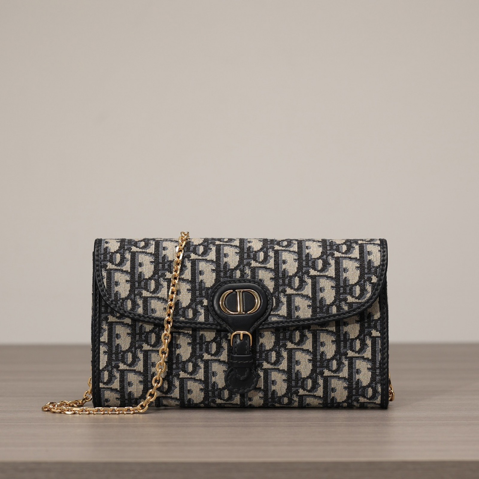 DIOR BOBBY EAST-WEST POUCH WITH CHAIN