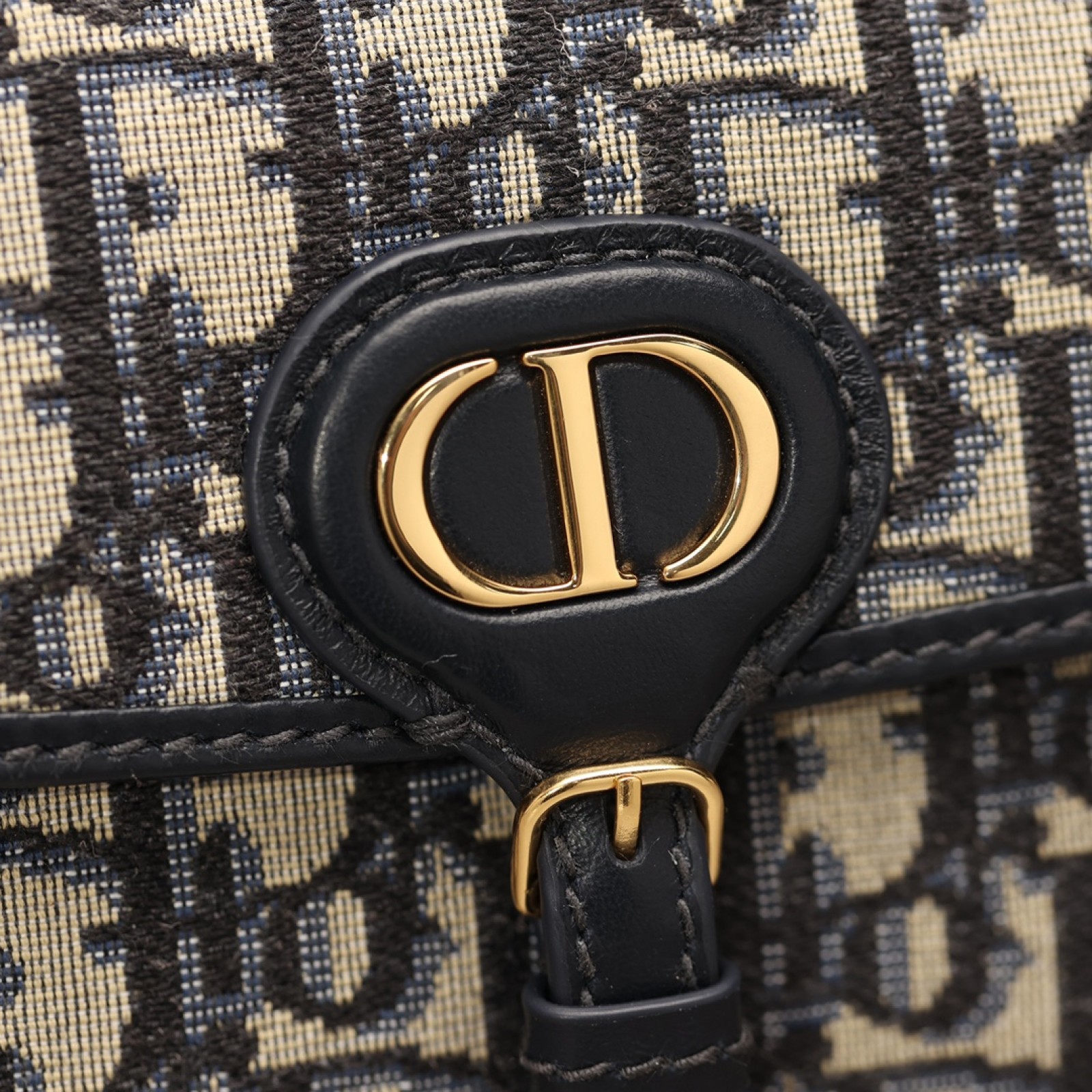 DIOR BOBBY EAST-WEST POUCH WITH CHAIN