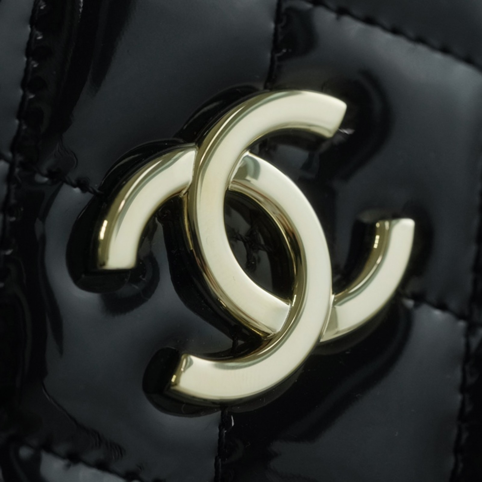 CHANEL SMALL SHOPPING BAG