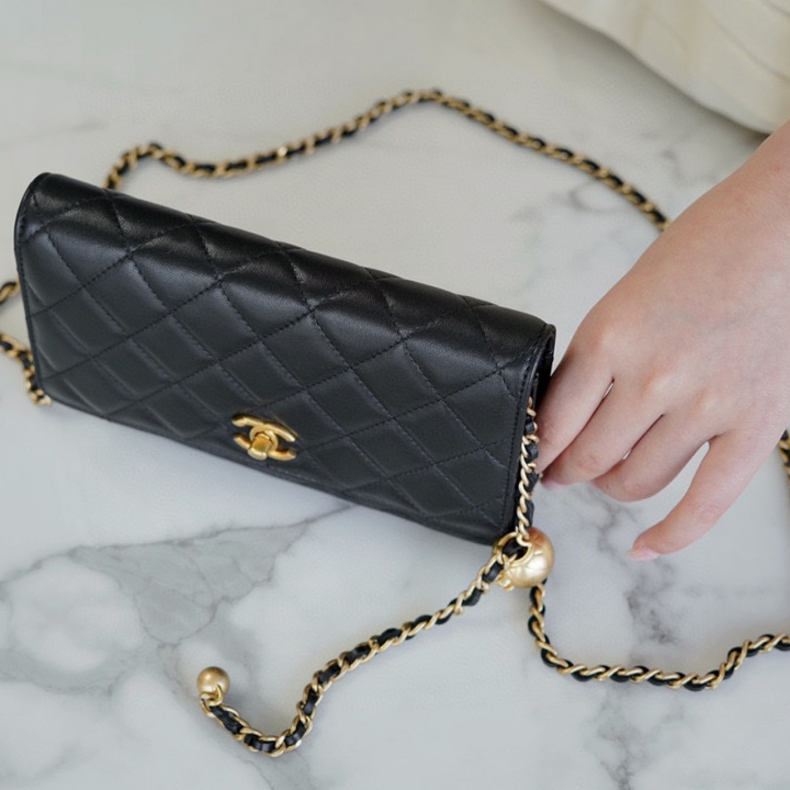 CHANEL PEARL CRUSH WALLET ON CHAIN 