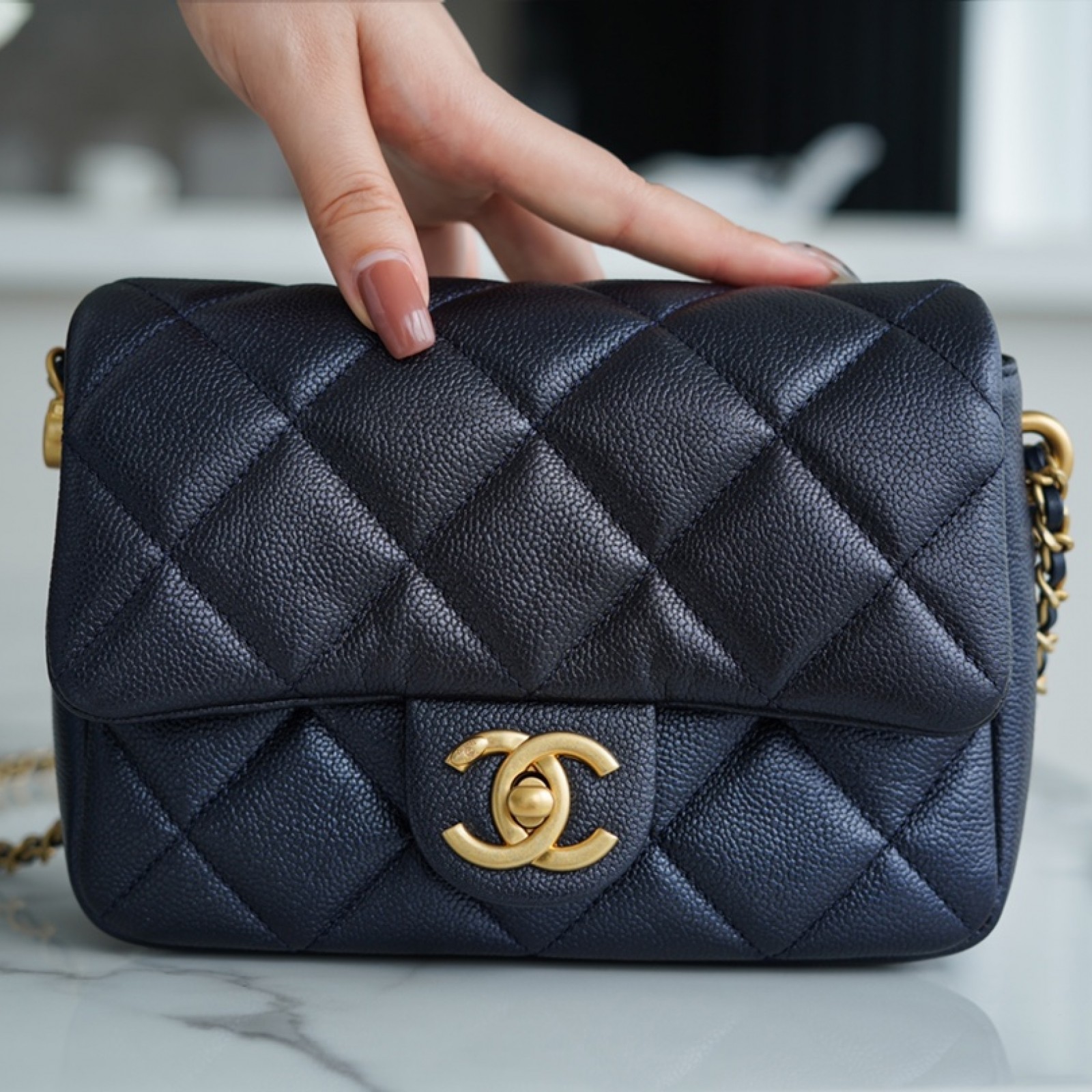 CHANEL MINI FLAP BAG 