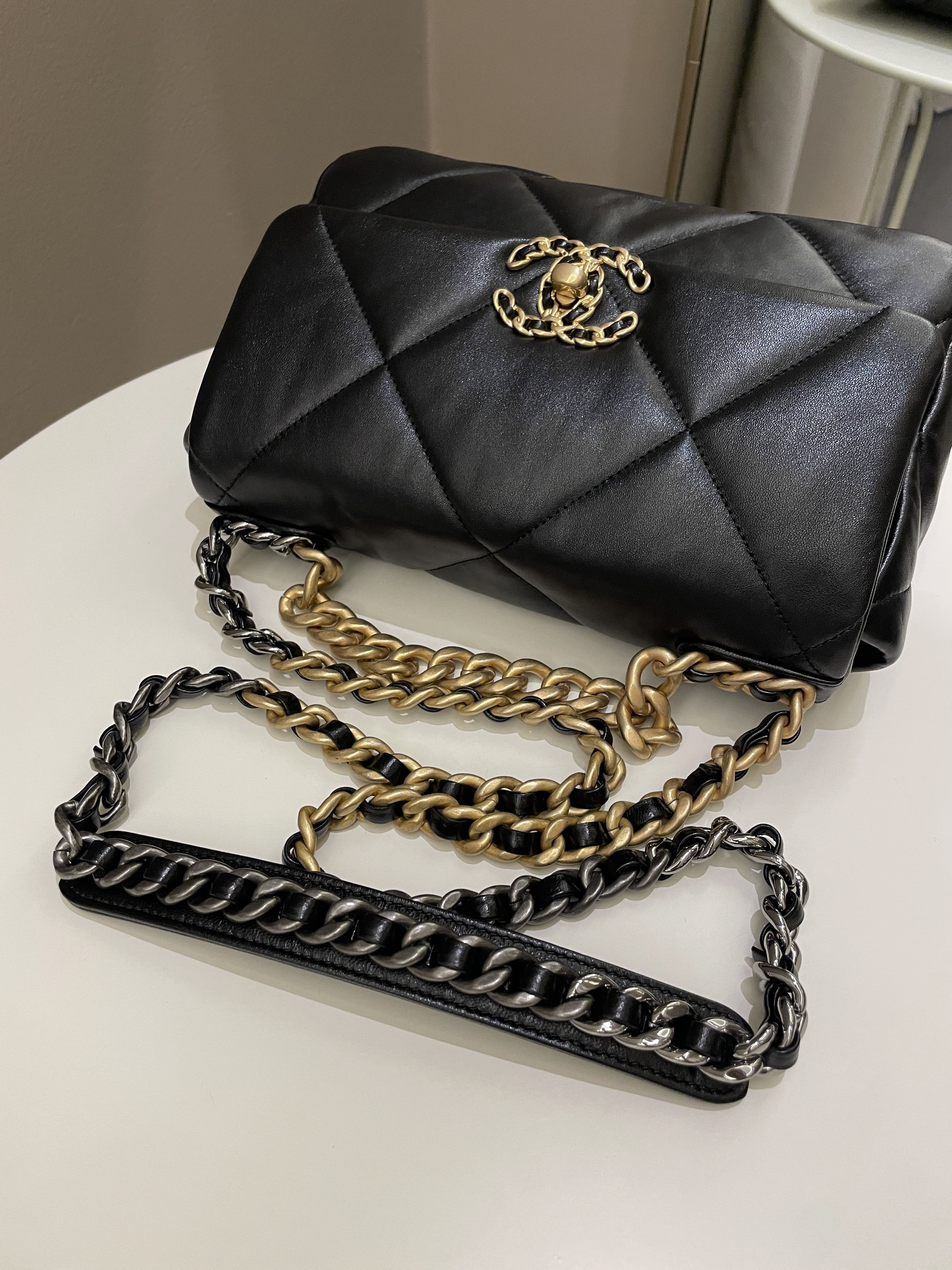 CHANEL SMALL 19 FLAP BAG