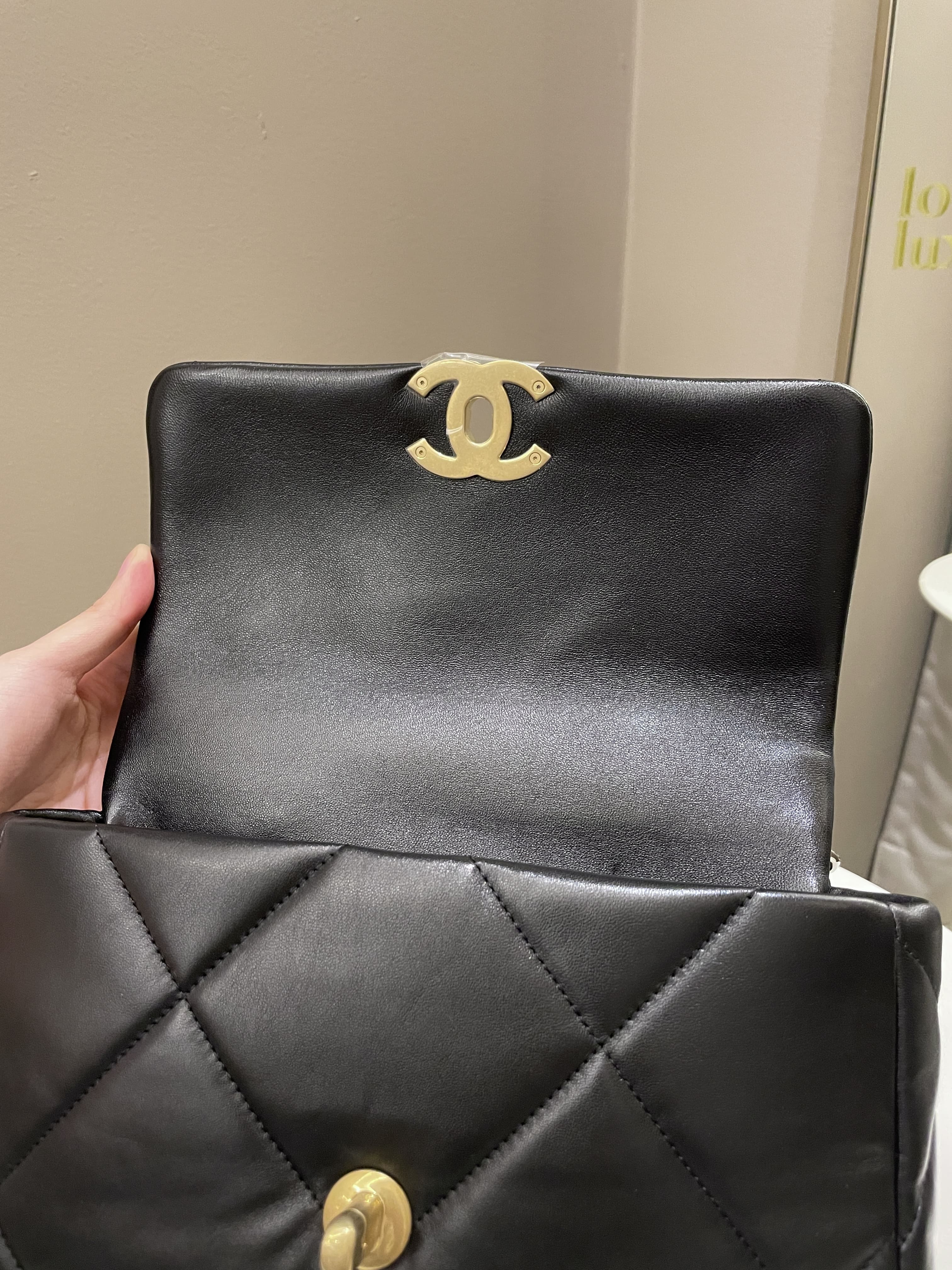 CHANEL SMALL 19 FLAP BAG