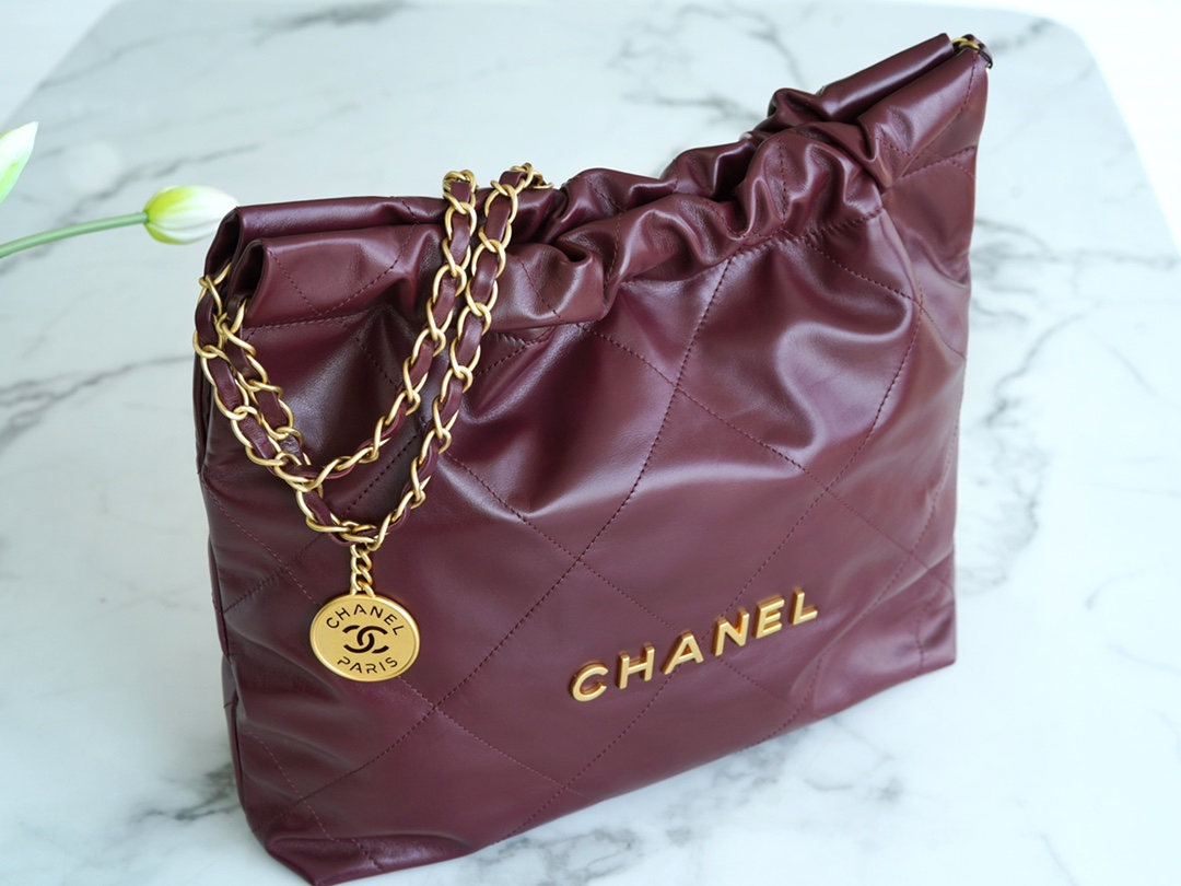 CHANEL 22 SMALL BAG