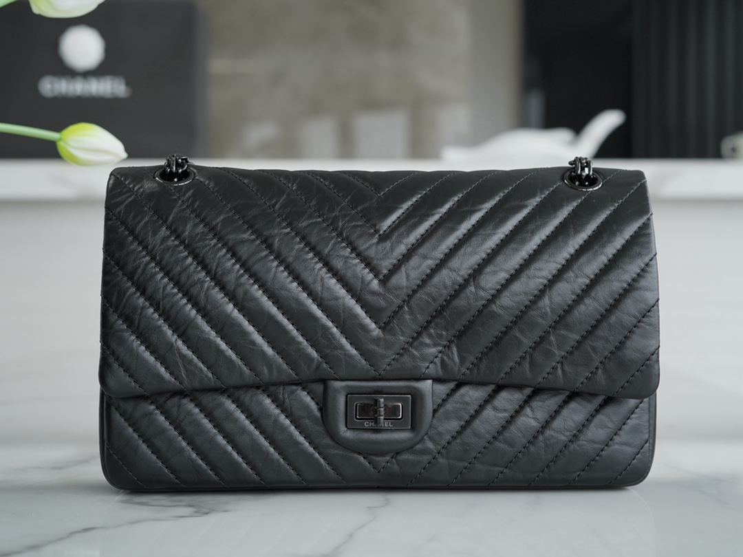 CHANEL LARGE 2.55 REISSUE 225 FLAP BAG