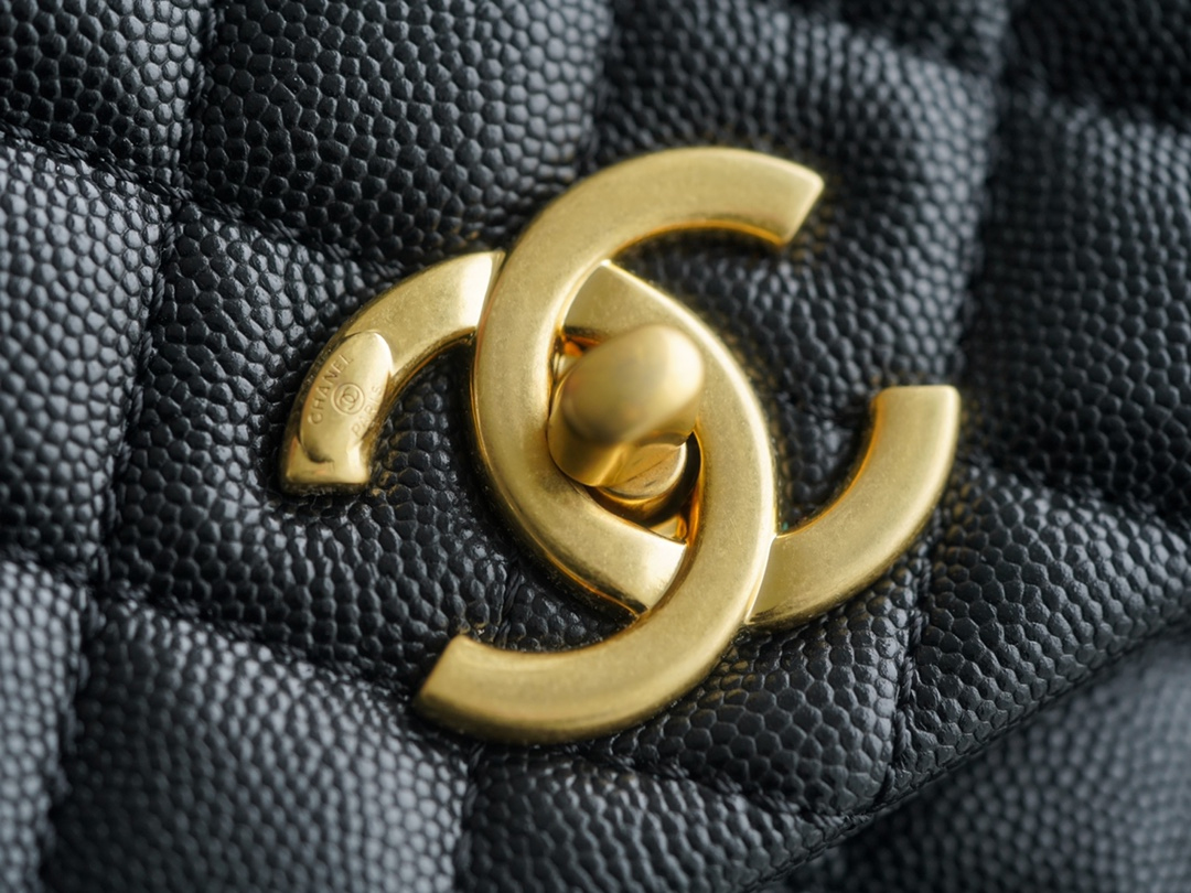 CHANEL MEDIUM HANDLE FLAP BAG 