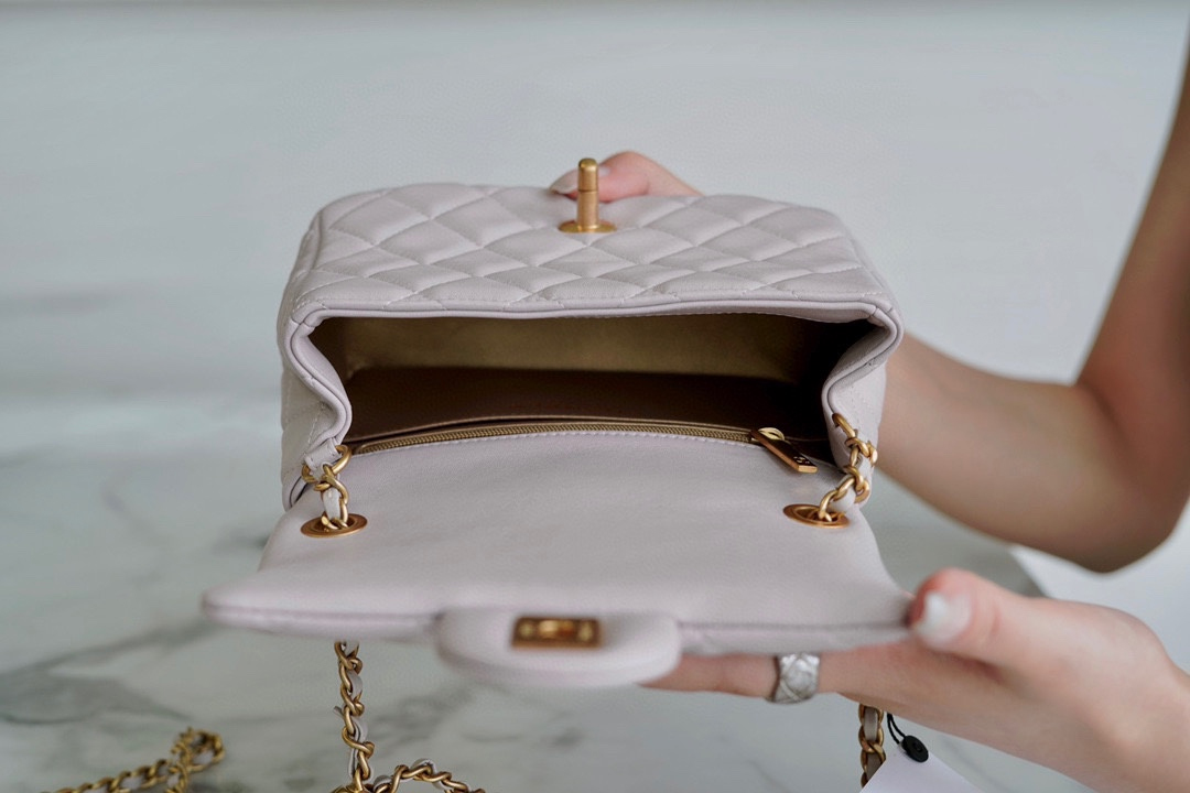 CHANEL PEARL CRUSH MINI FLAP BAG