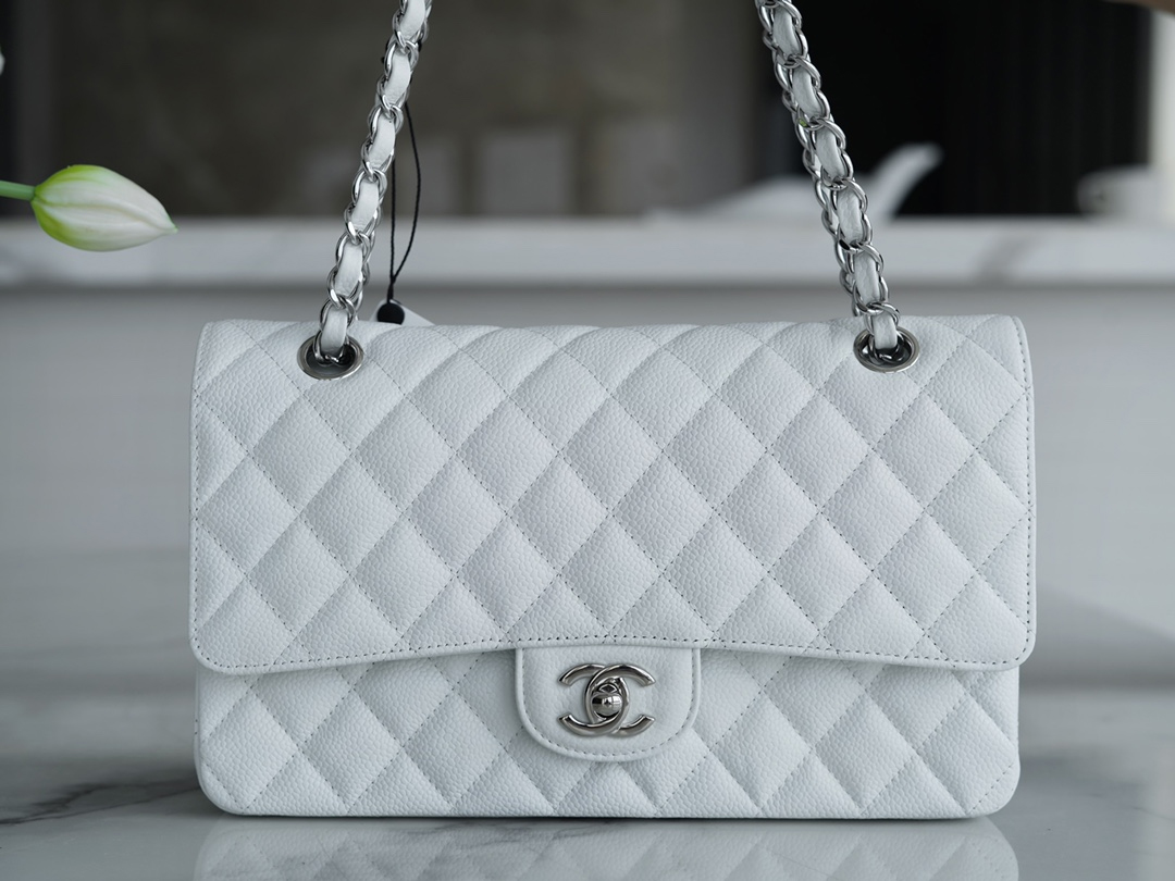 CHANEL MEDIUM DOUBLE FLAP BAG