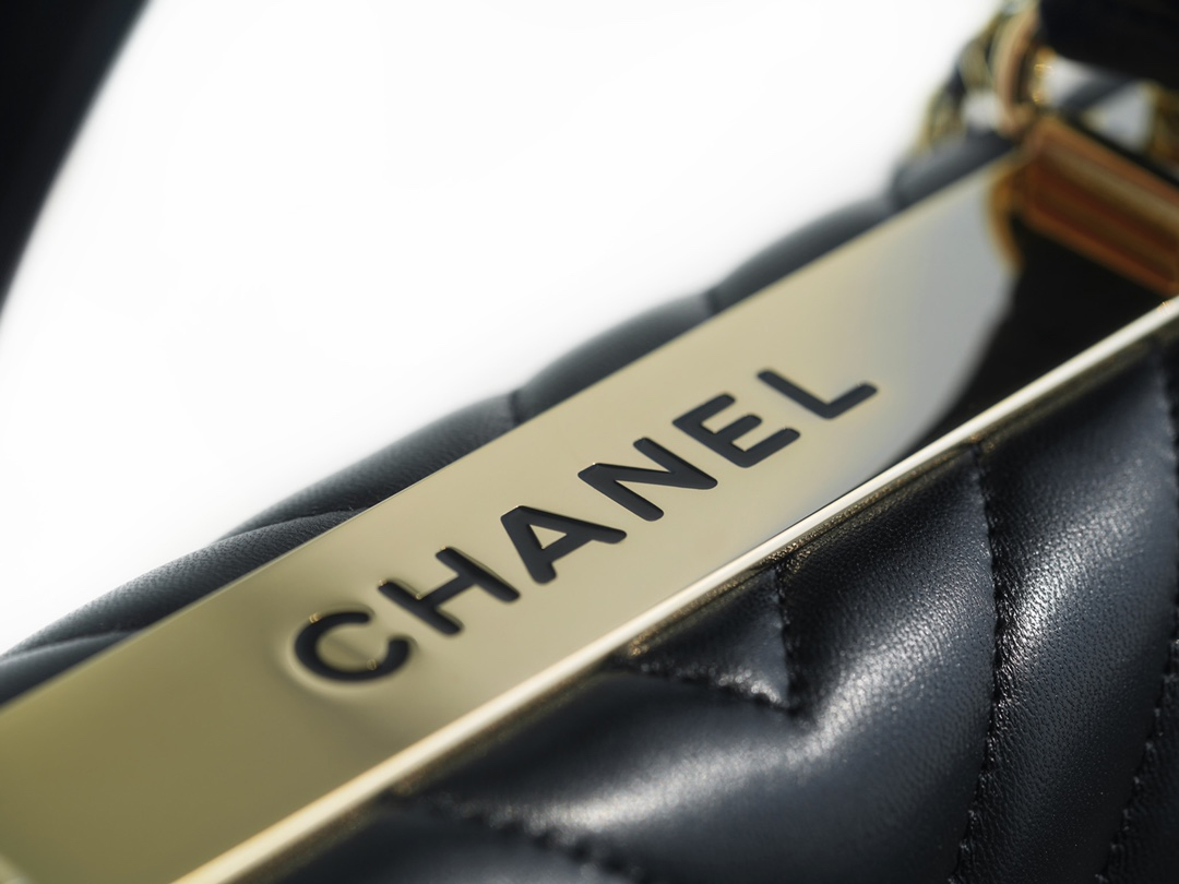 CHANEL SMALL  HANDLE FLAP BAG