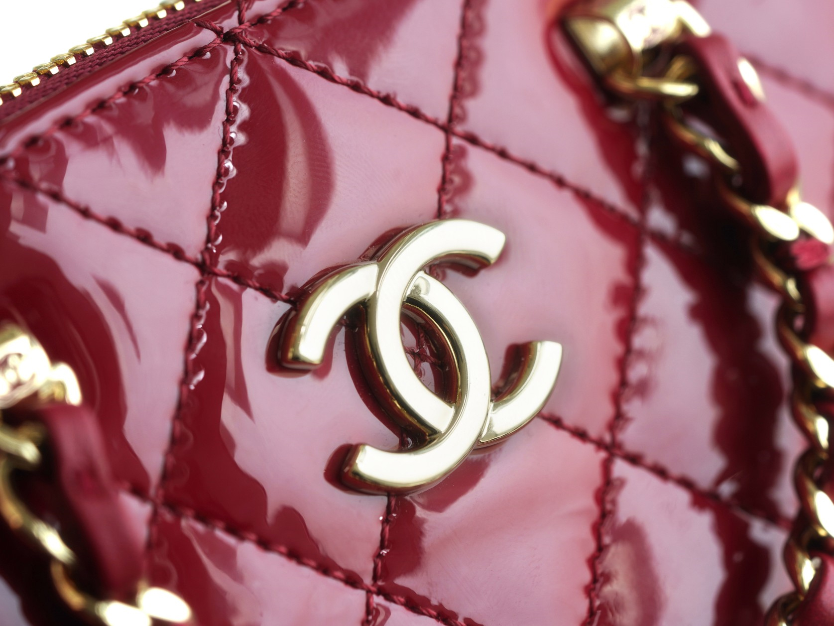 CHANEL SHINY COCO CLUTCH WITH CHAIN BAG