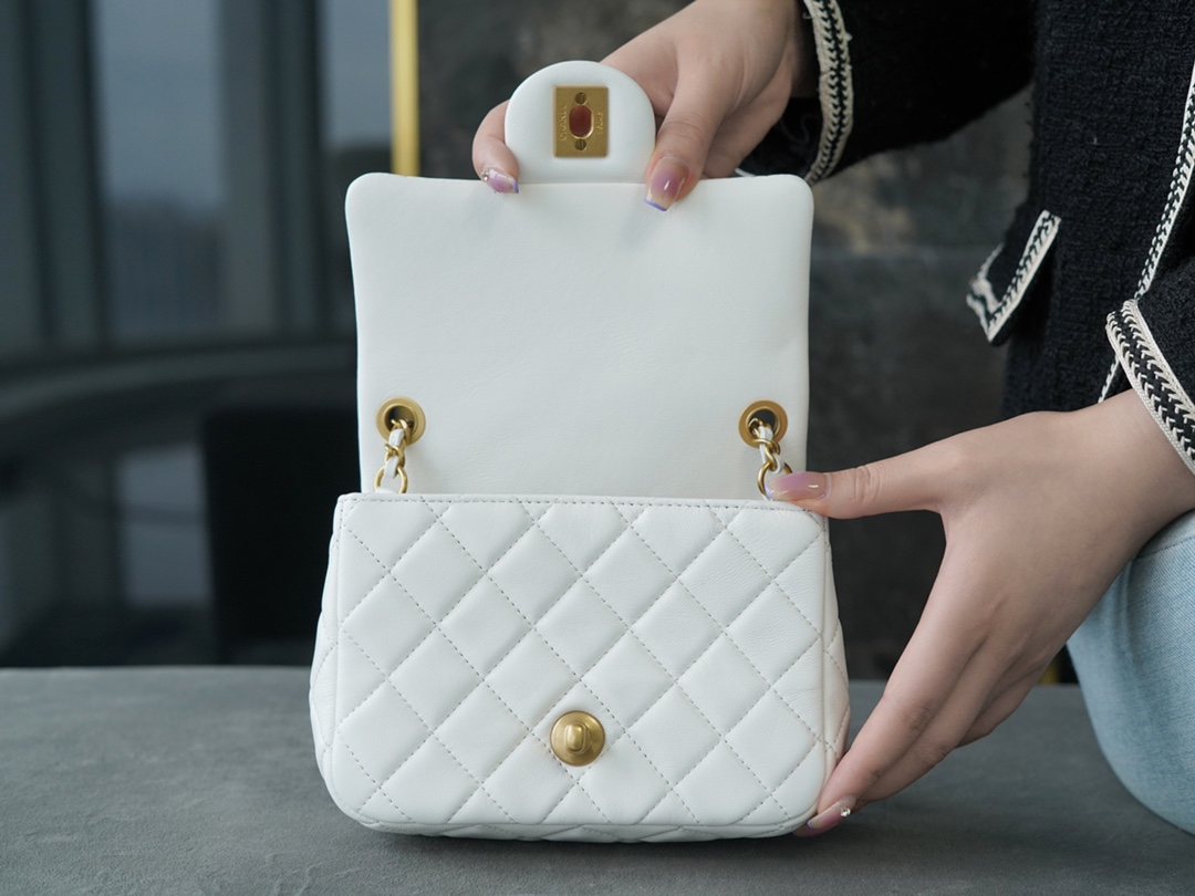 CHANEL PEARL CRUSH MINI FLAP BAG