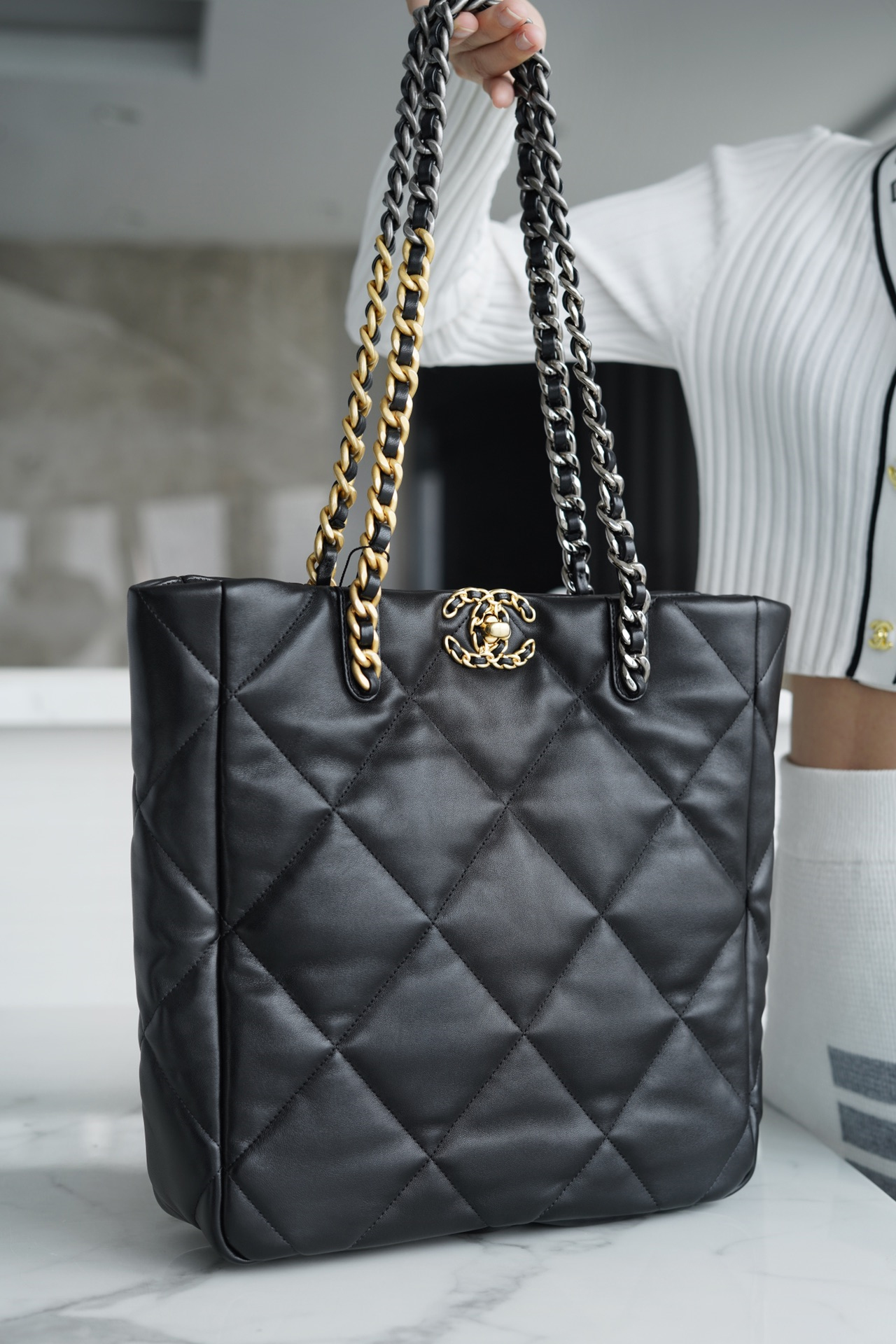 CHANEL 19 EAST WEST SHOPPING BAG