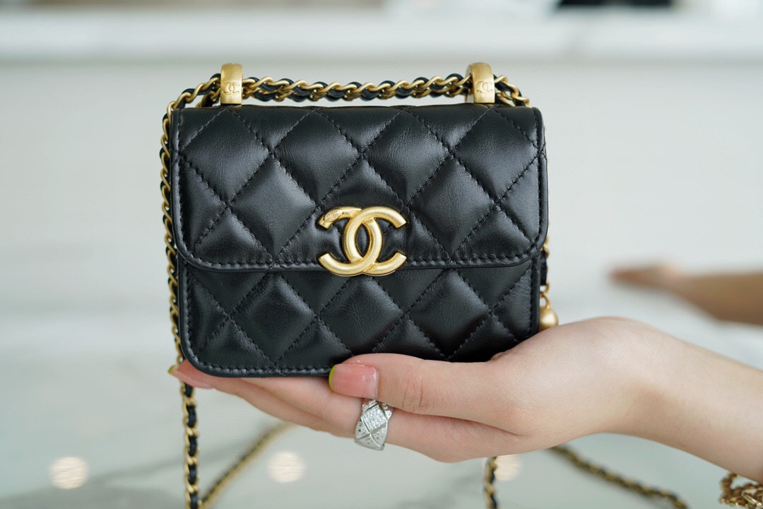 CHANEL MINI COIN PURSE BAG