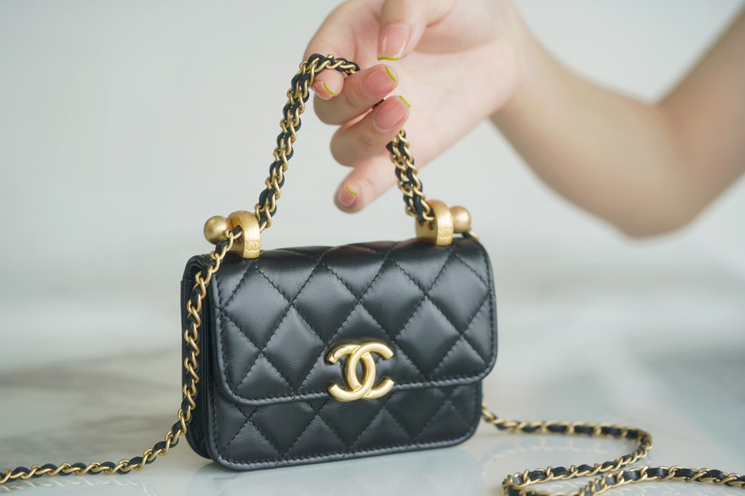 CHANEL MINI COIN PURSE BAG