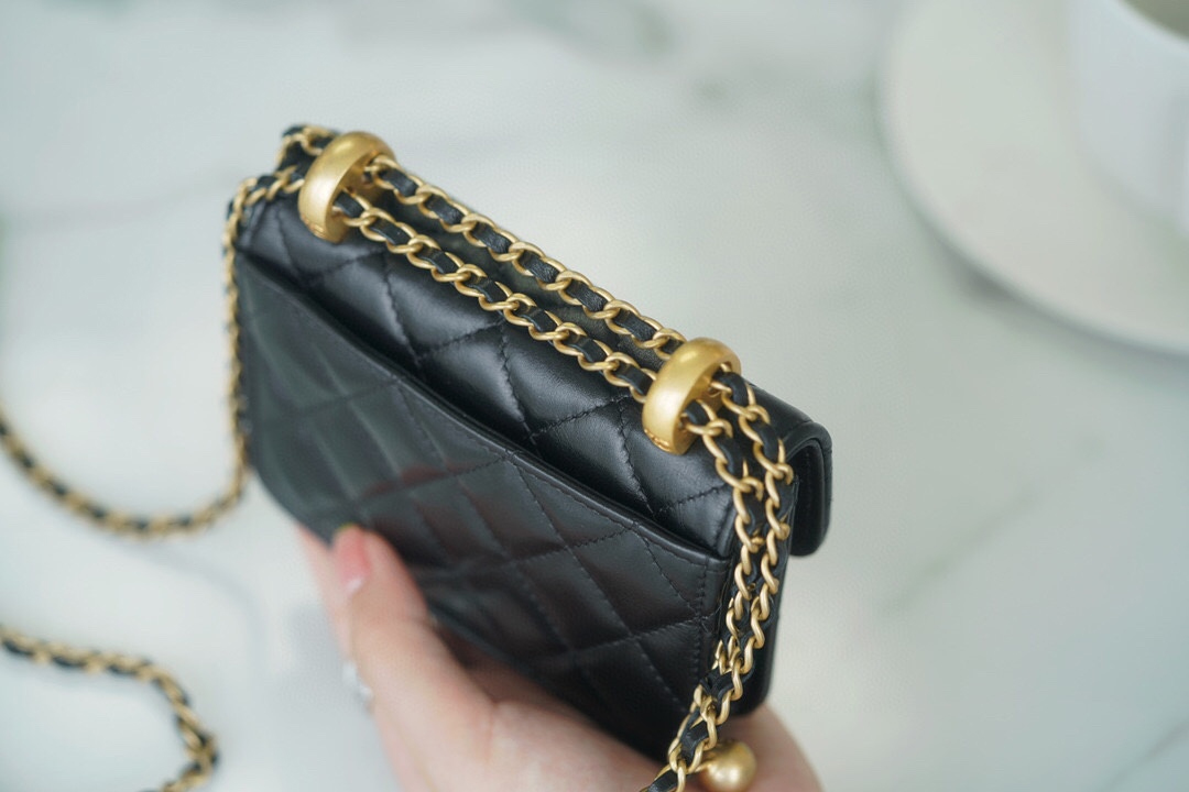 CHANEL MINI COIN PURSE BAG