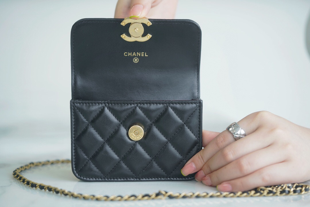 CHANEL MINI COIN PURSE BAG