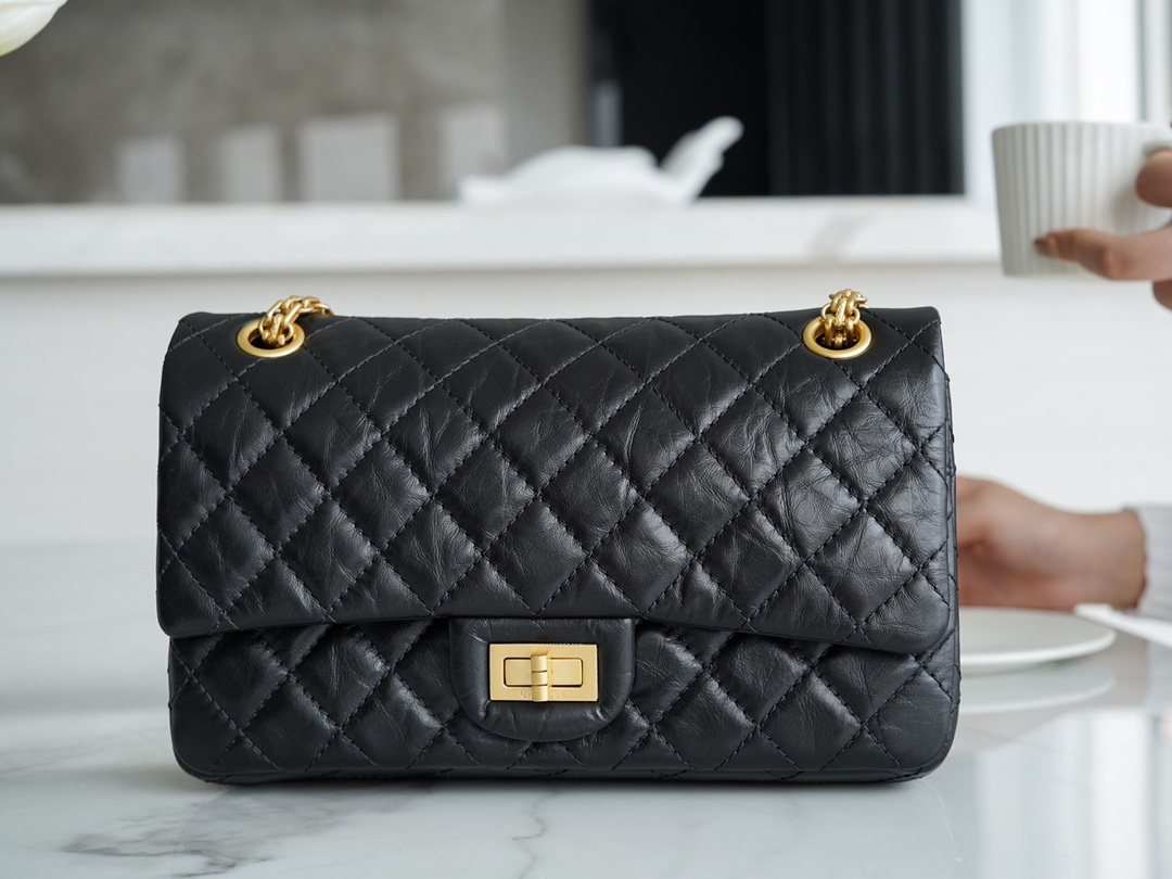 CHANEL 2.55 SMALL FLAP BAG 