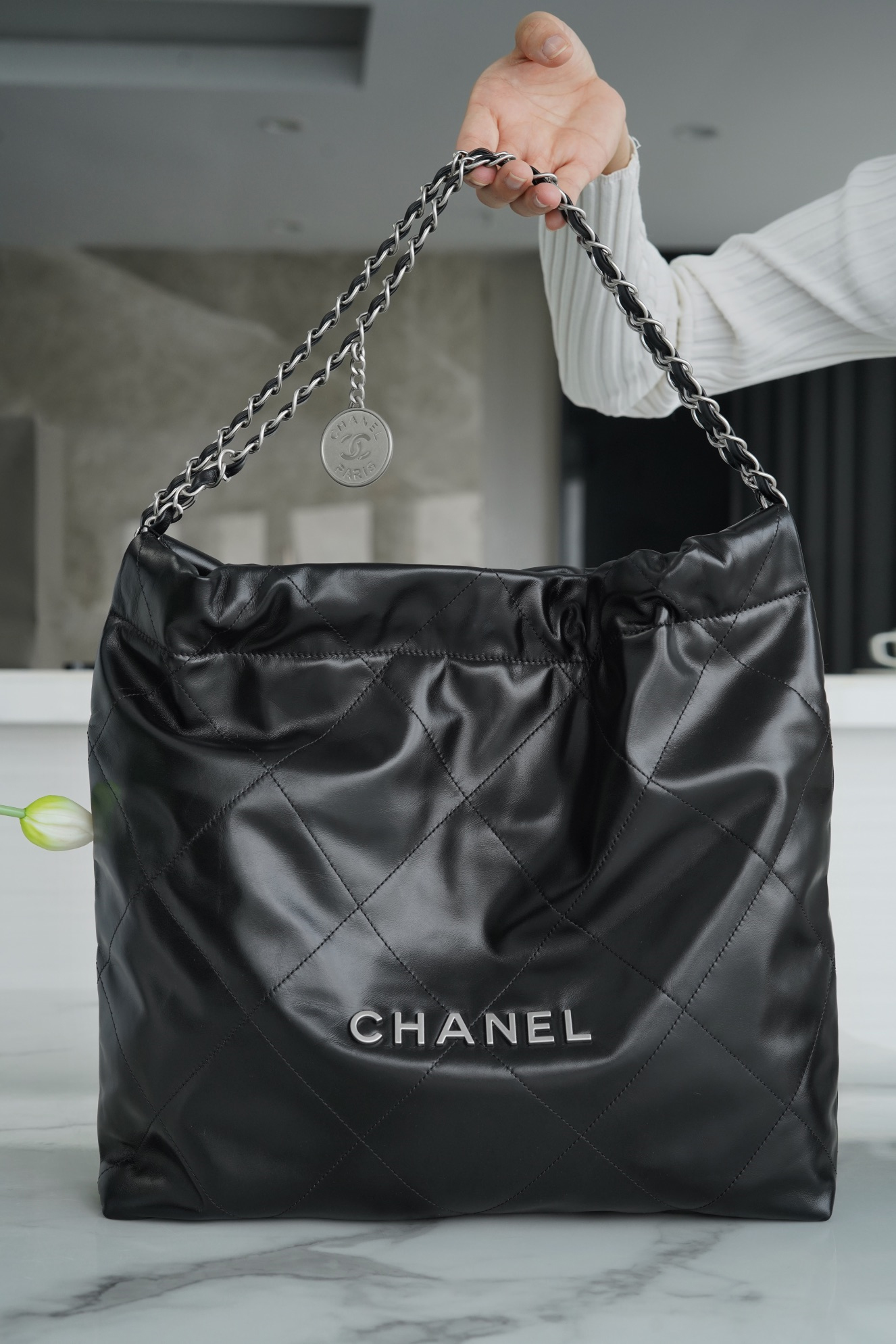 CHANEL 22 MEDIUM BAG 