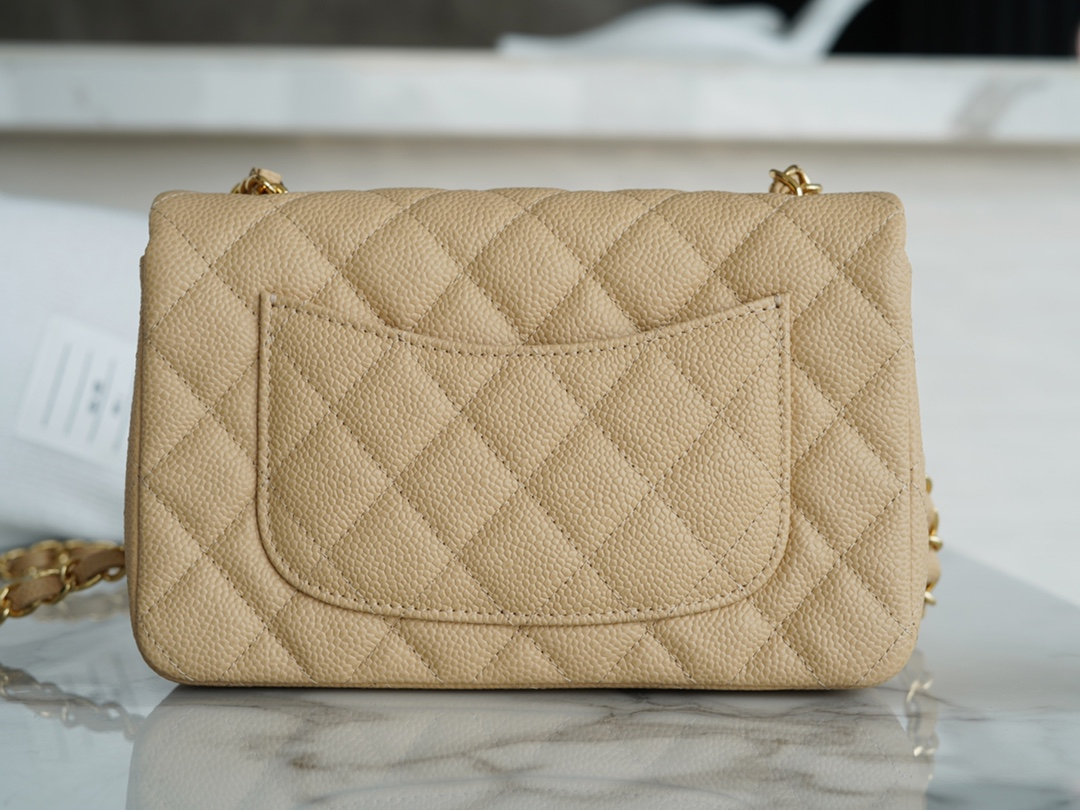 CHANEL MEDIUM DOUBLE FLAP BAG