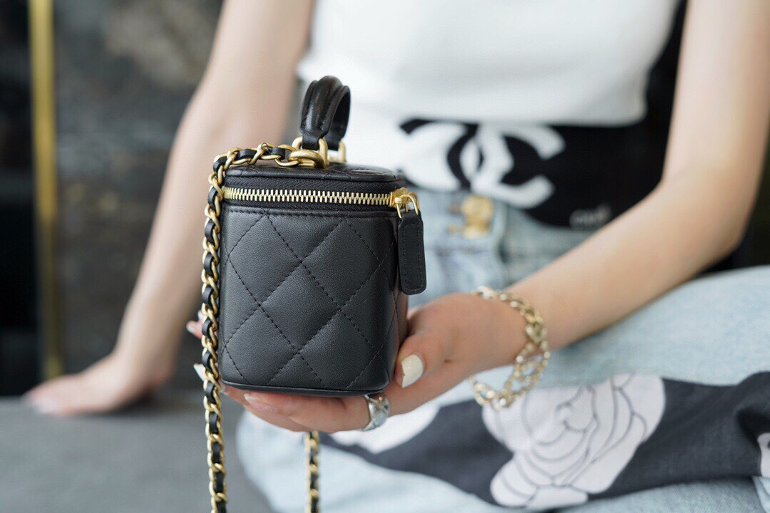 CHANEL MINI PERFECT FIT VANITY CASE 