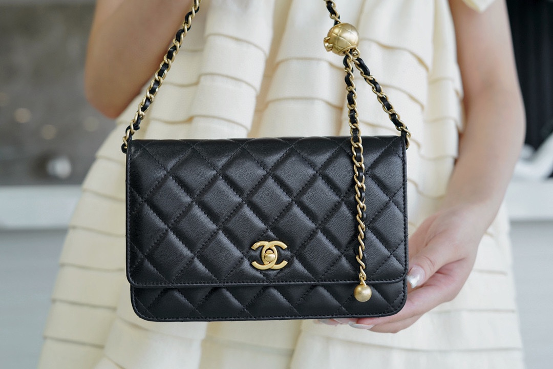 CHANEL PEARL CRUSH WALLET ON CHAIN 