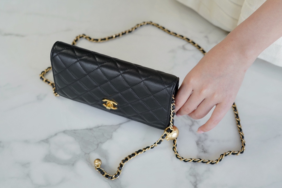 CHANEL PEARL CRUSH WALLET ON CHAIN 