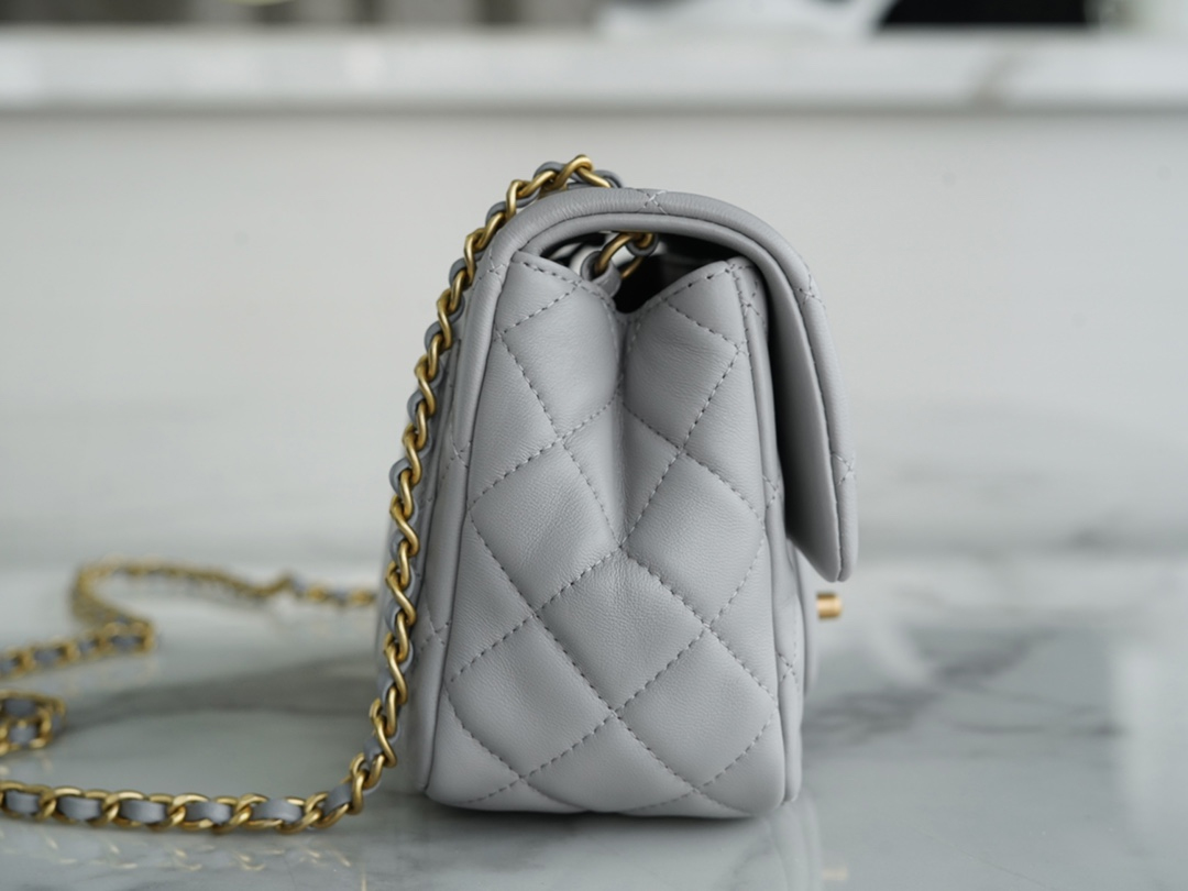 CHANEL PEARL CRUSH MINI FLAP BAG