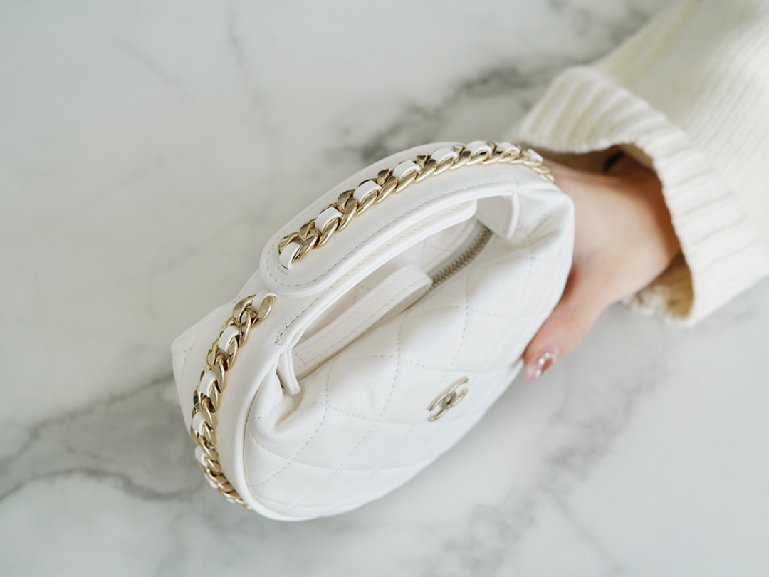 CHANEL AROUND POUCH HOBO BAG 