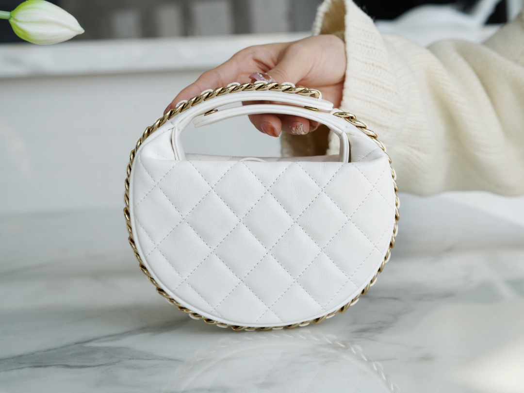 CHANEL AROUND POUCH HOBO BAG 