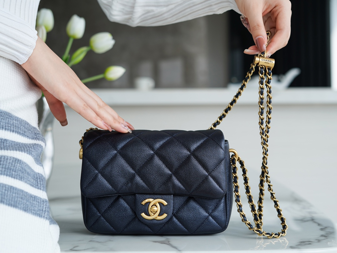 CHANEL MINI FLAP BAG 