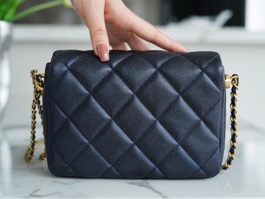 CHANEL MINI FLAP BAG 