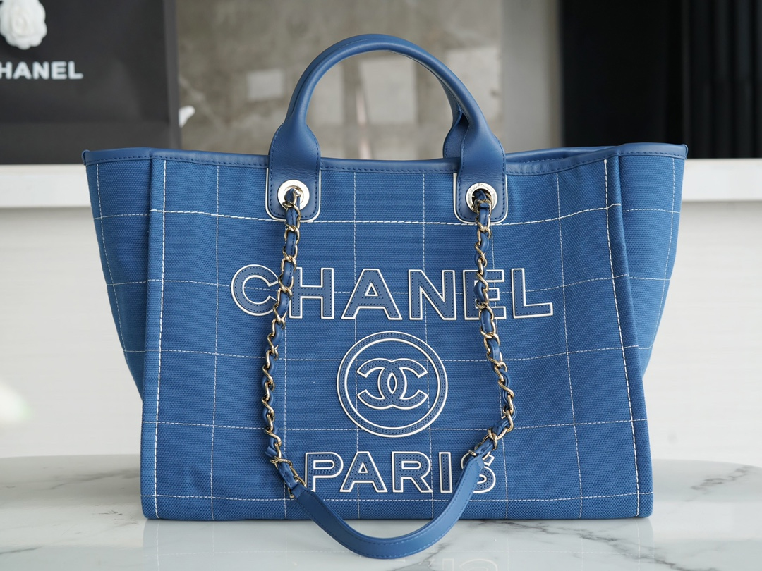 CHANEL MEDIUM DEAUVILLE TOTE BAG