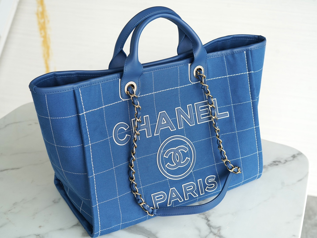 CHANEL MEDIUM DEAUVILLE TOTE BAG